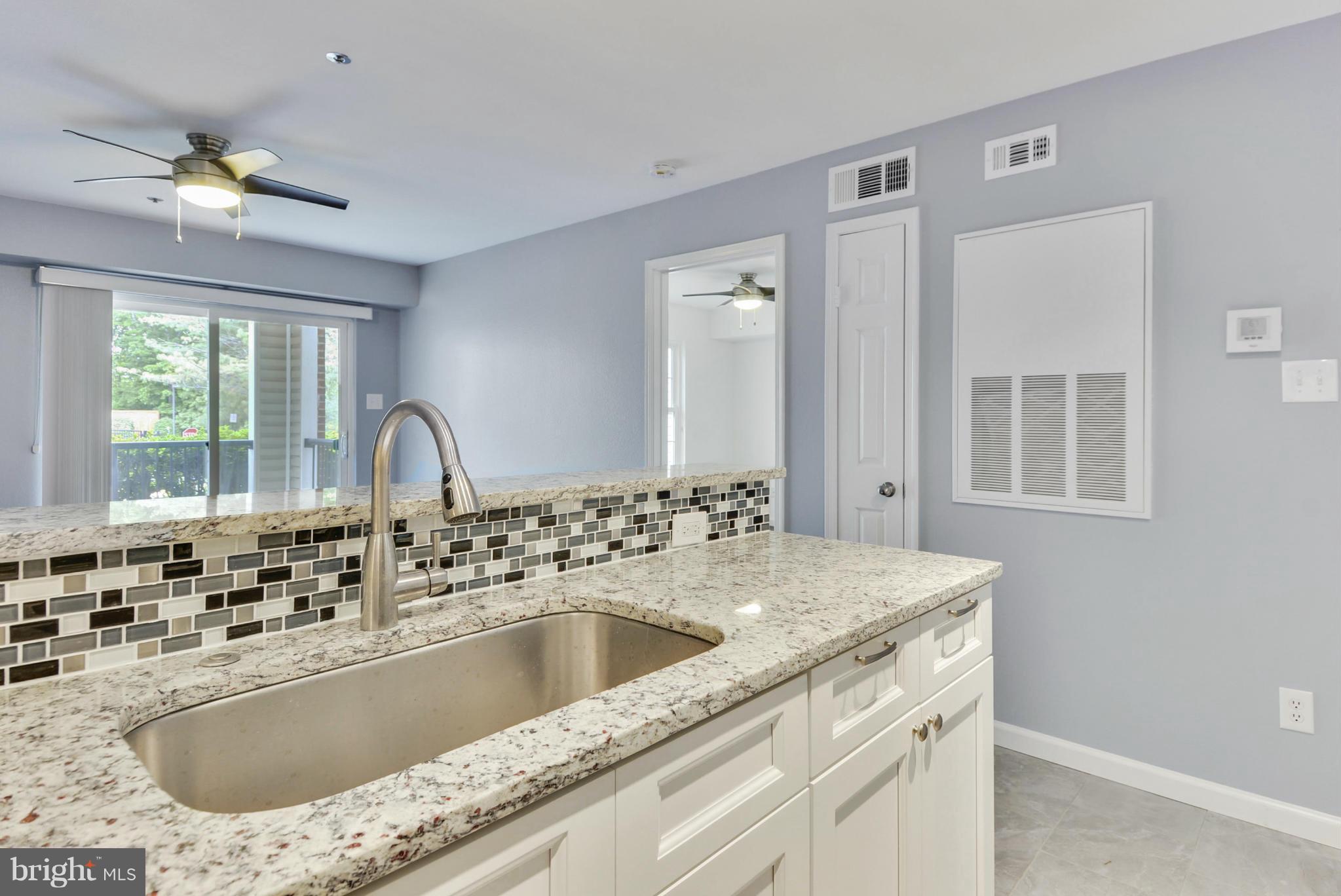 POINTE AT PARK CENTER - Residential