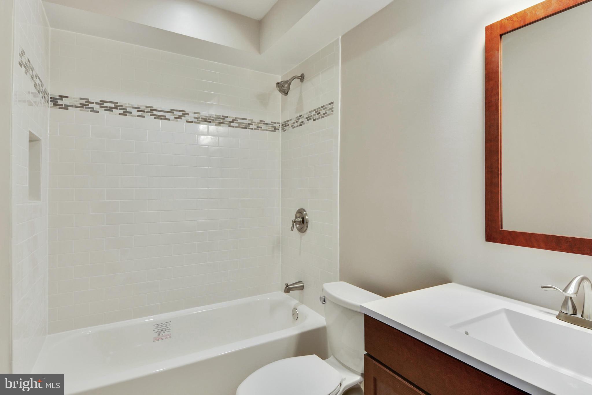 POINTE AT PARK CENTER - Residential