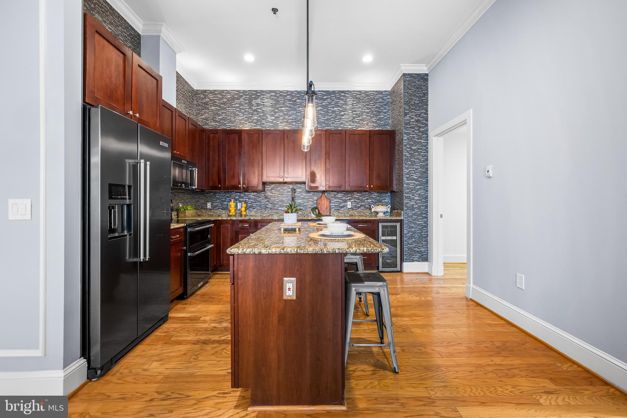 THE BEACON - Residential