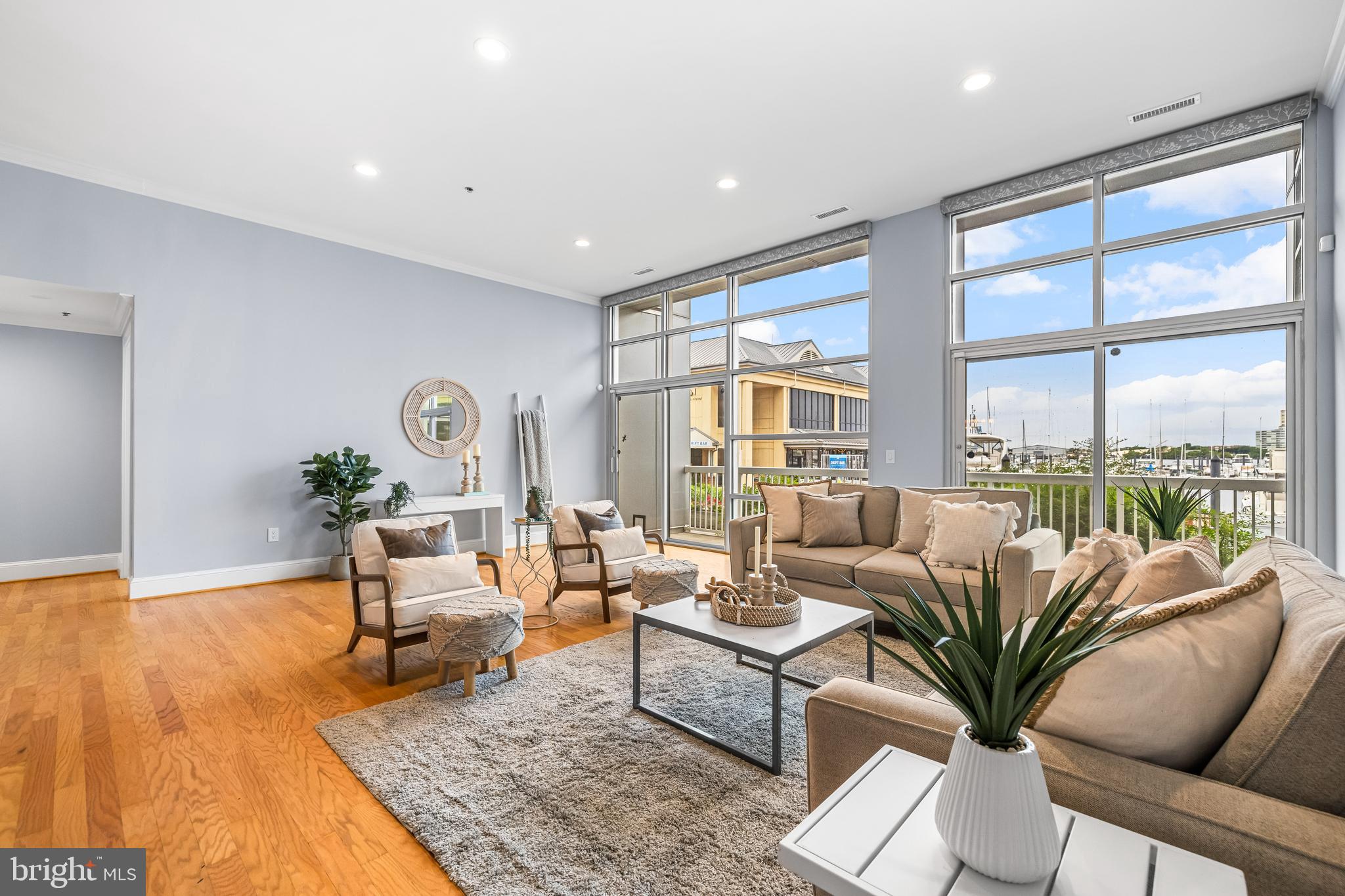THE BEACON - Residential