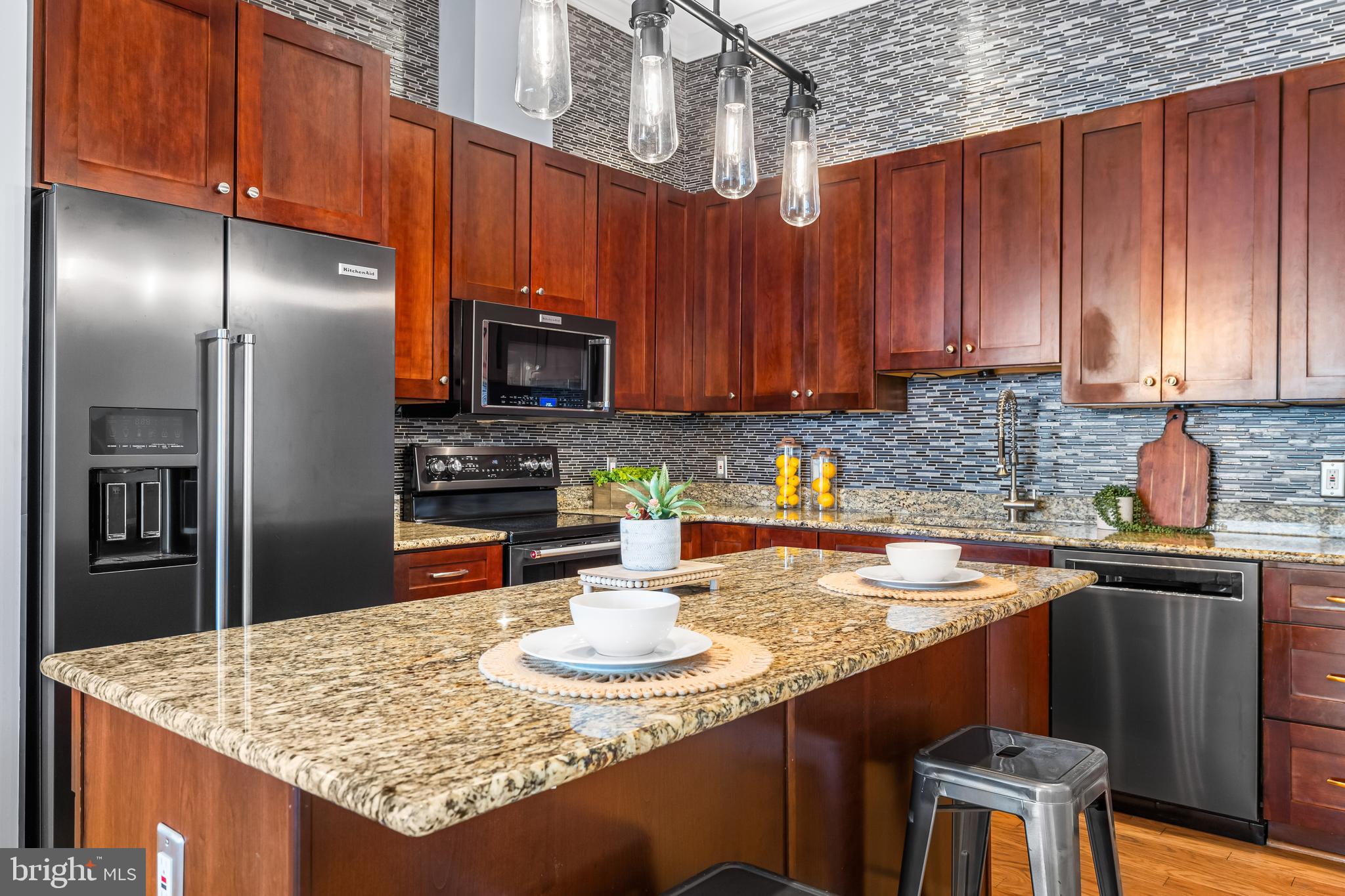 THE BEACON - Residential