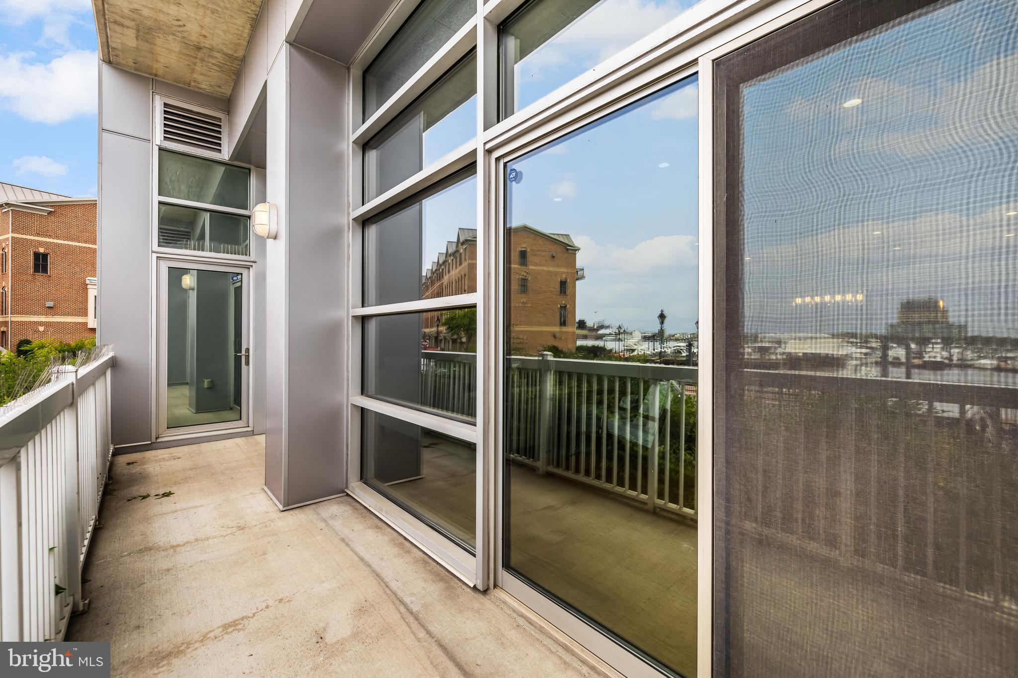 THE BEACON - Residential