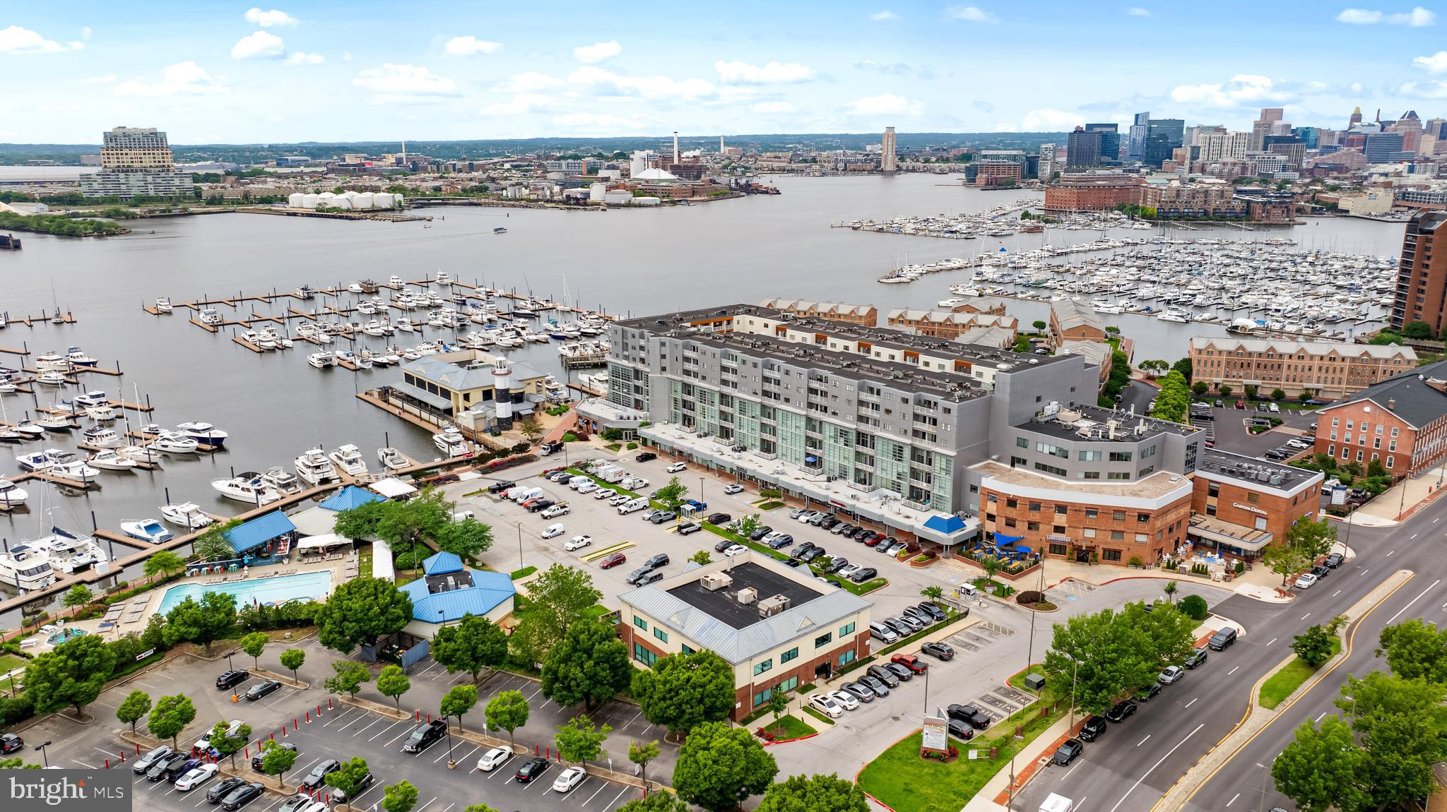 THE BEACON - Residential