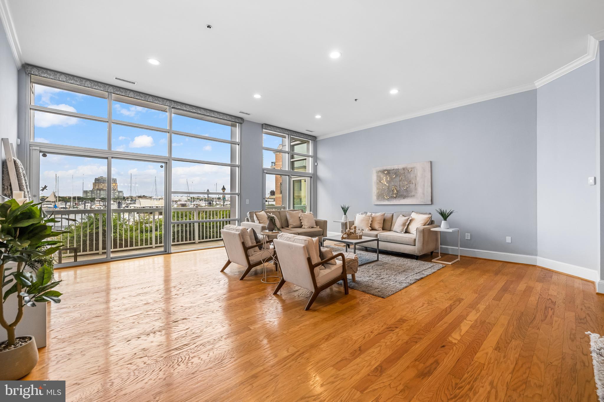 THE BEACON - Residential