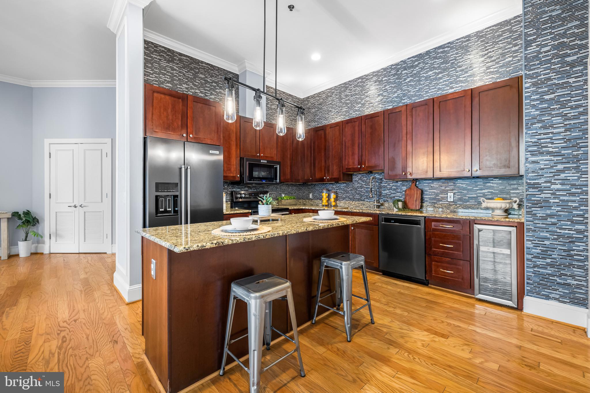THE BEACON - Residential