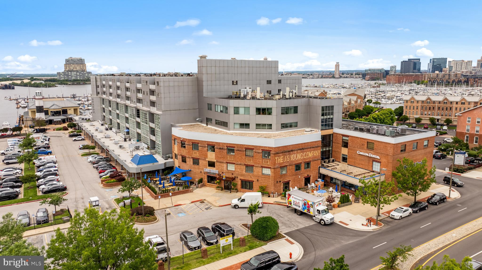 THE BEACON - Residential