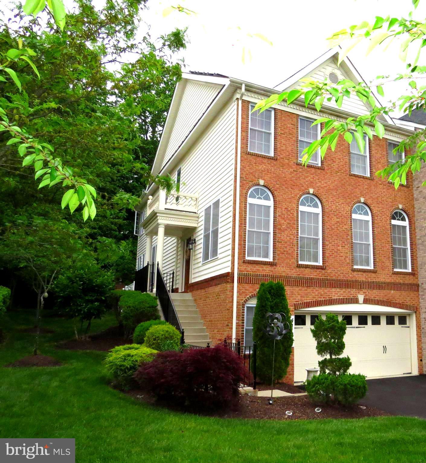 MARLBORO RIDGE - Residential