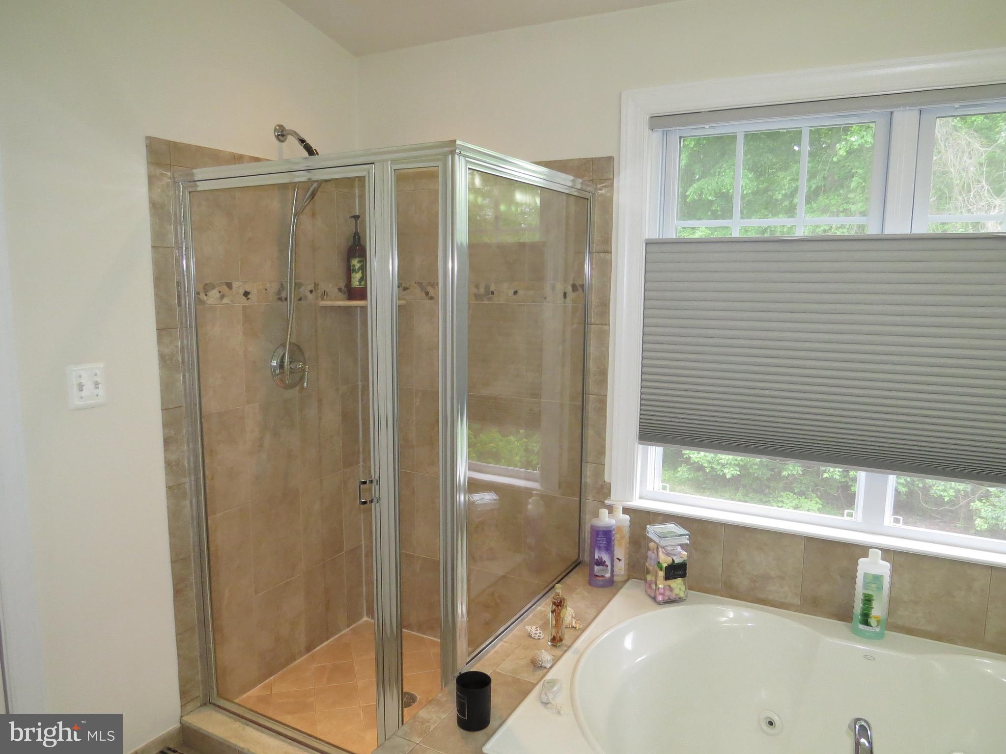 MARLBORO RIDGE - Residential