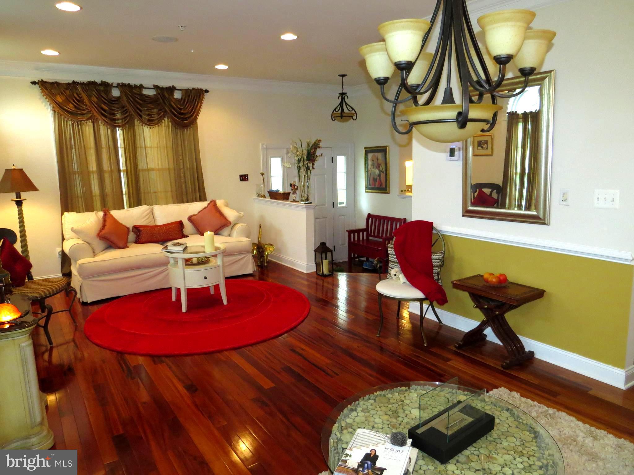 MARLBORO RIDGE - Residential