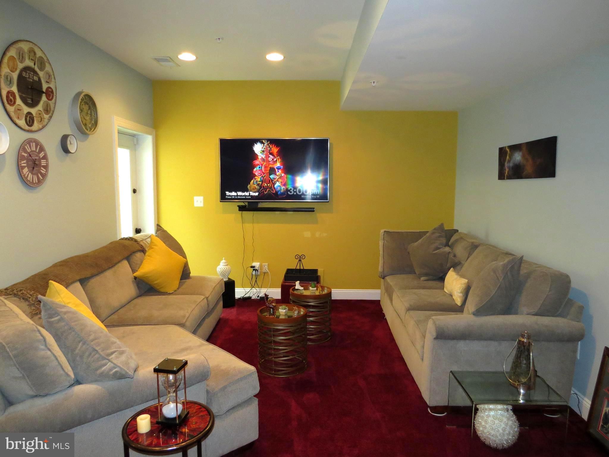 MARLBORO RIDGE - Residential