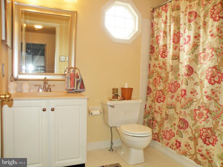 BROOKSTONE - Residential