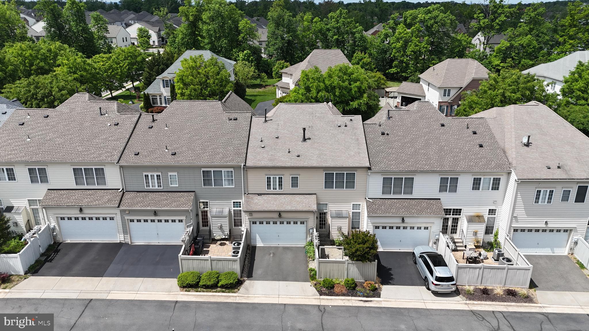 24896 CASTLETON DRIVE