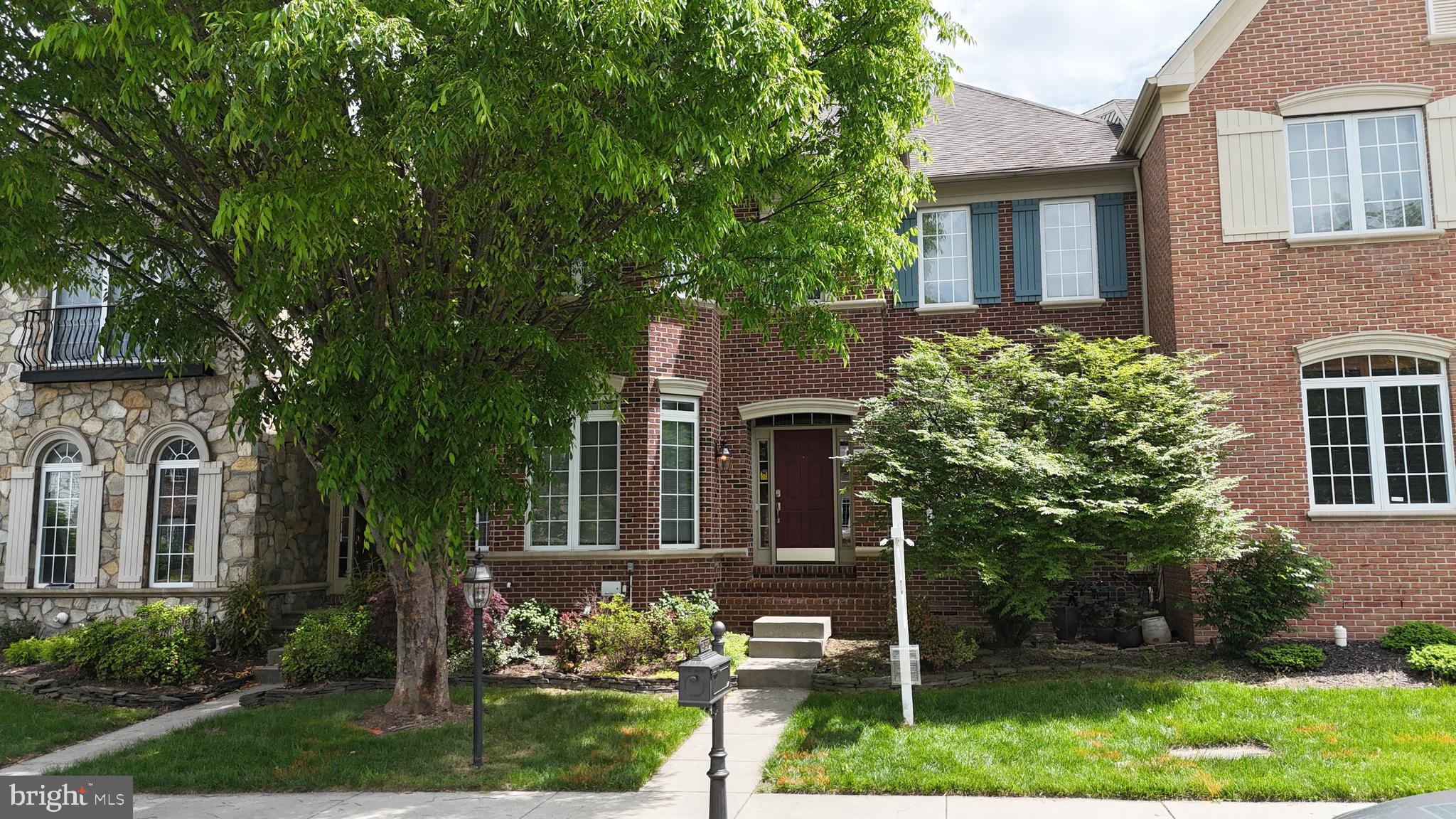 24896 CASTLETON DRIVE