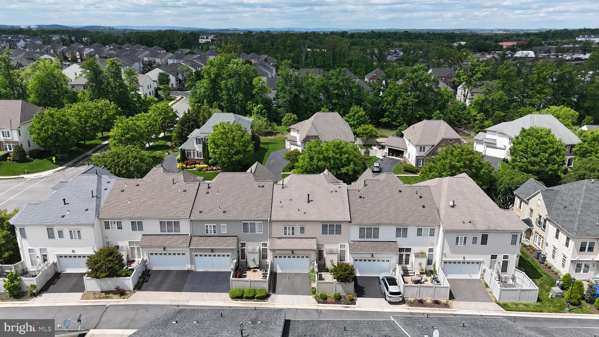 AVONLEA - Residential