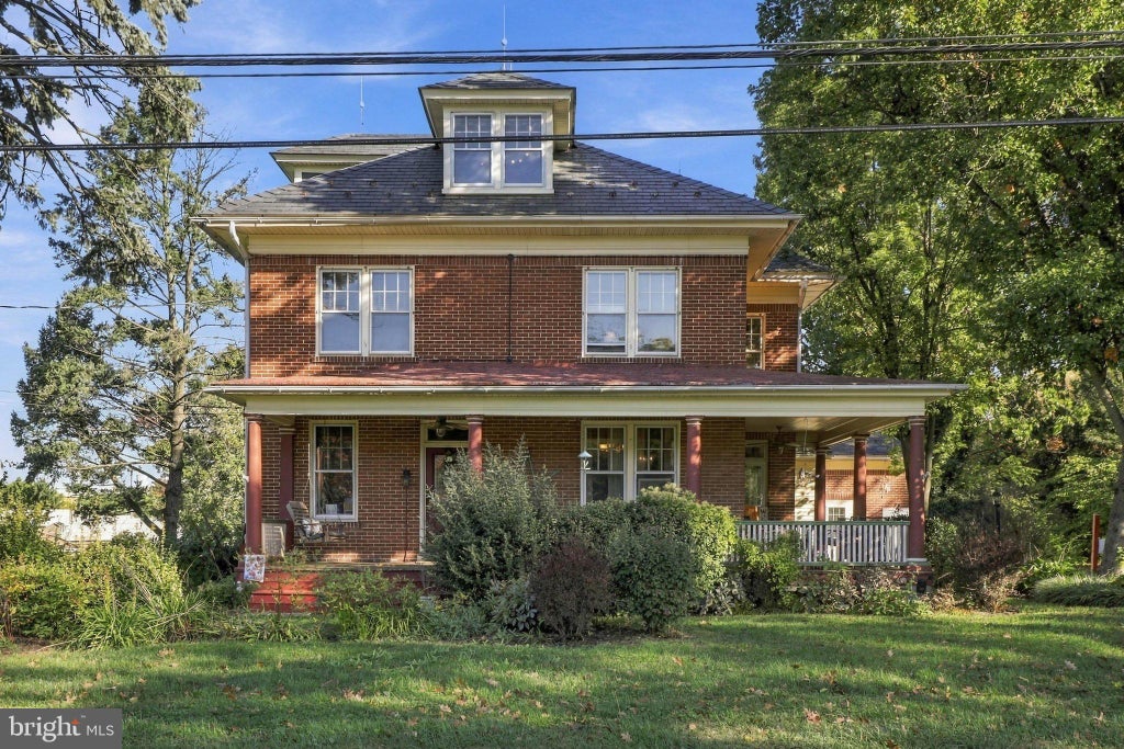 Photo of 837 Village Road, LANCASTER, PA 17602 (MLS # PALA2097348)