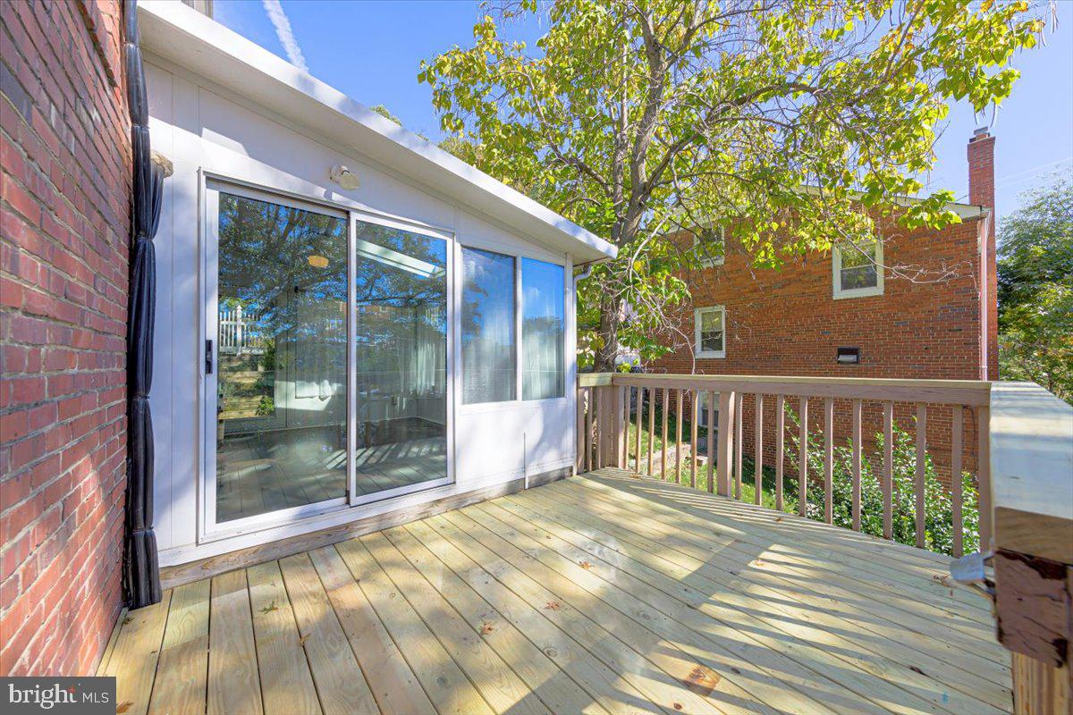 GREEN VALLEY - Residential Lease