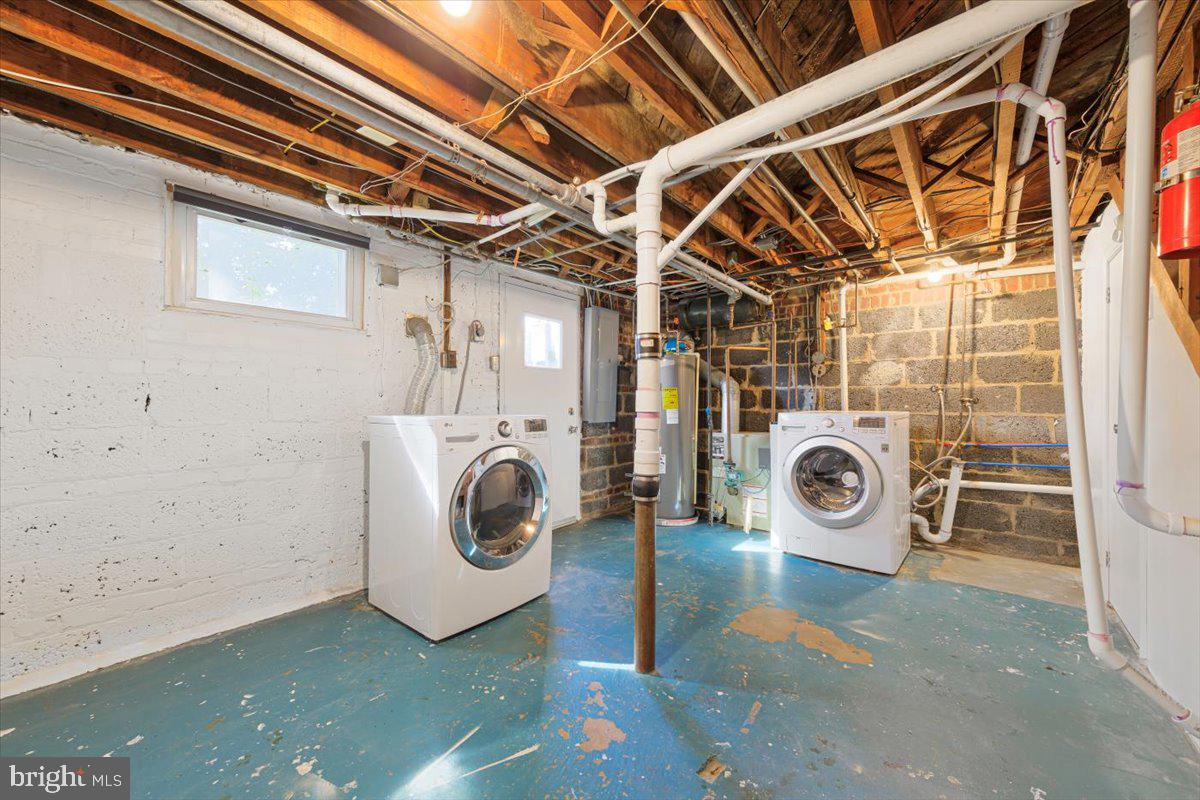 GREEN VALLEY - Residential Lease