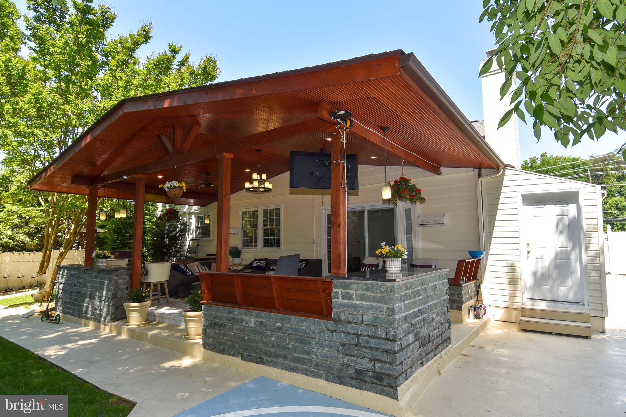 FERNWOOD - Residential Lease