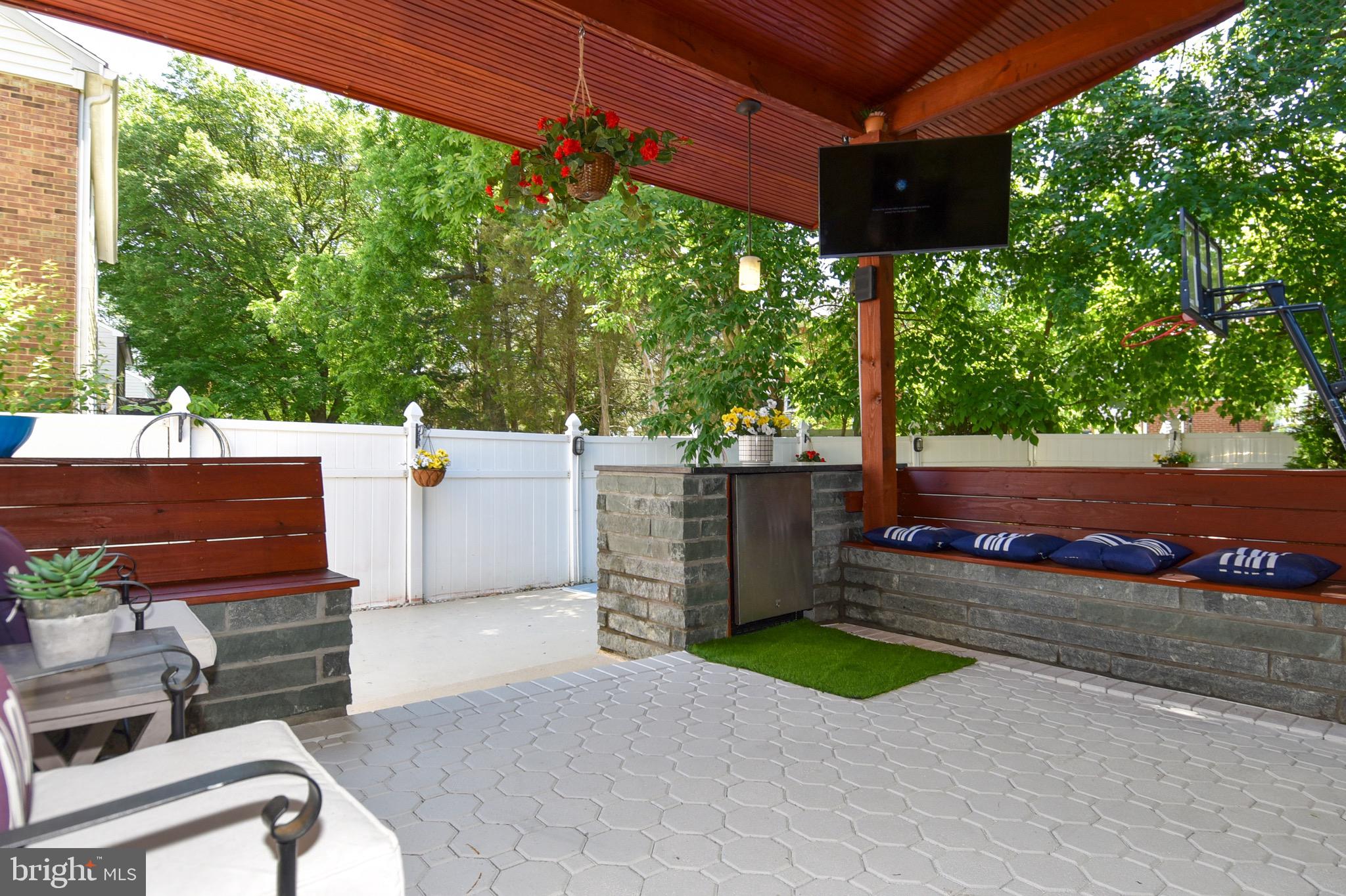 FERNWOOD - Residential Lease