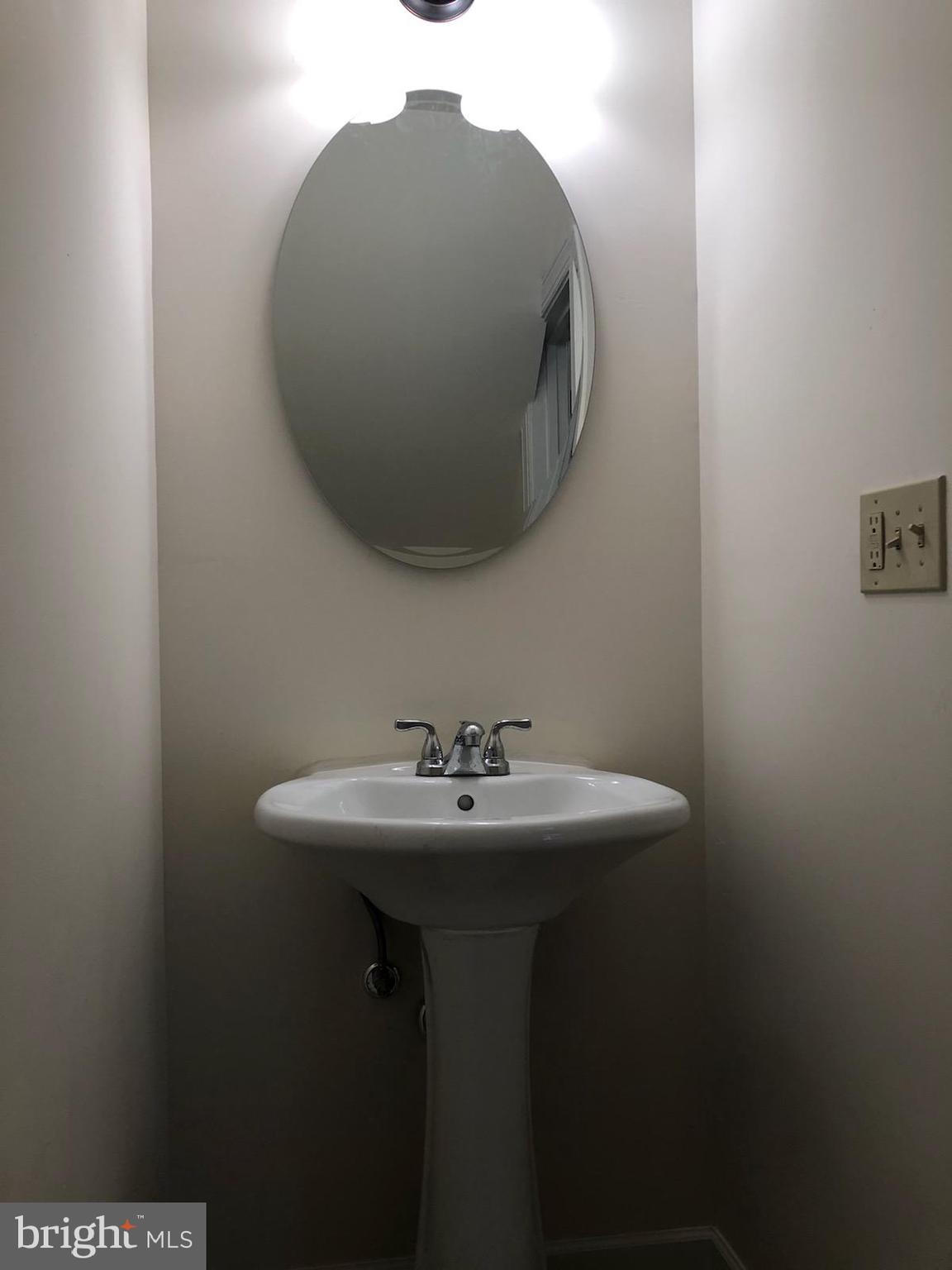 LOWES ISLAND - Residential