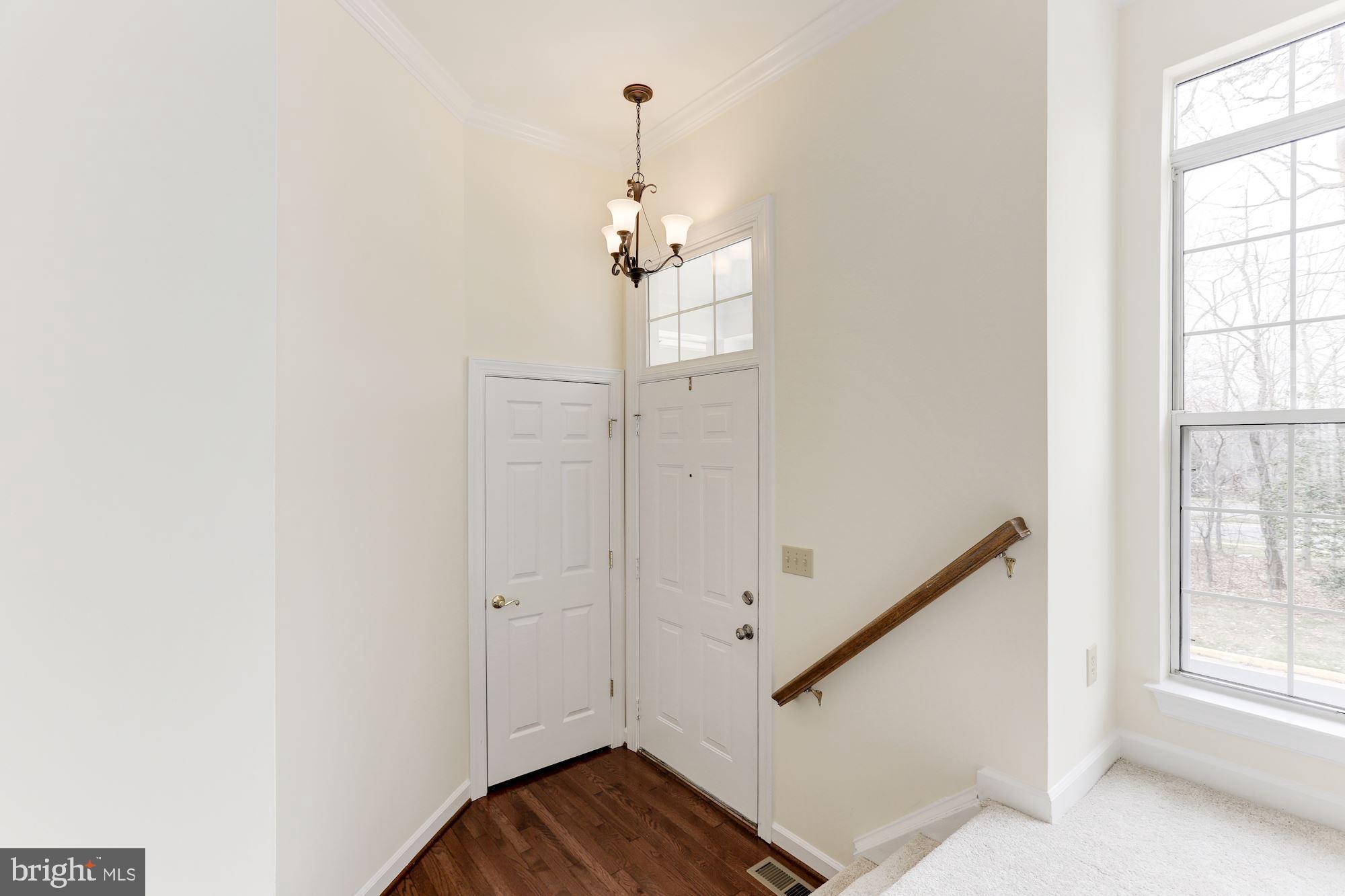 LOWES ISLAND - Residential