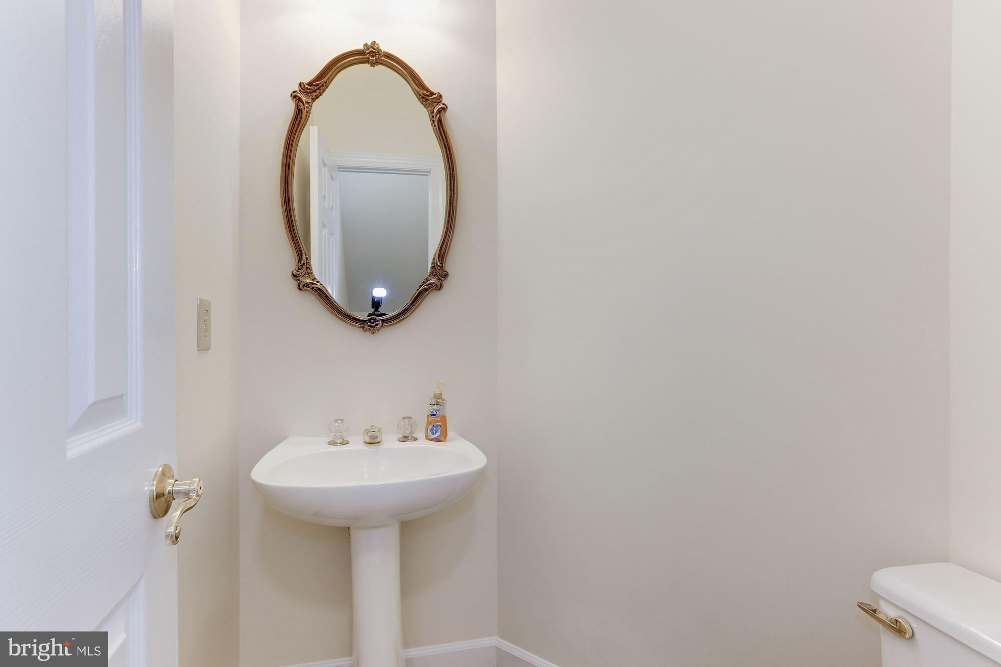 LOWES ISLAND - Residential