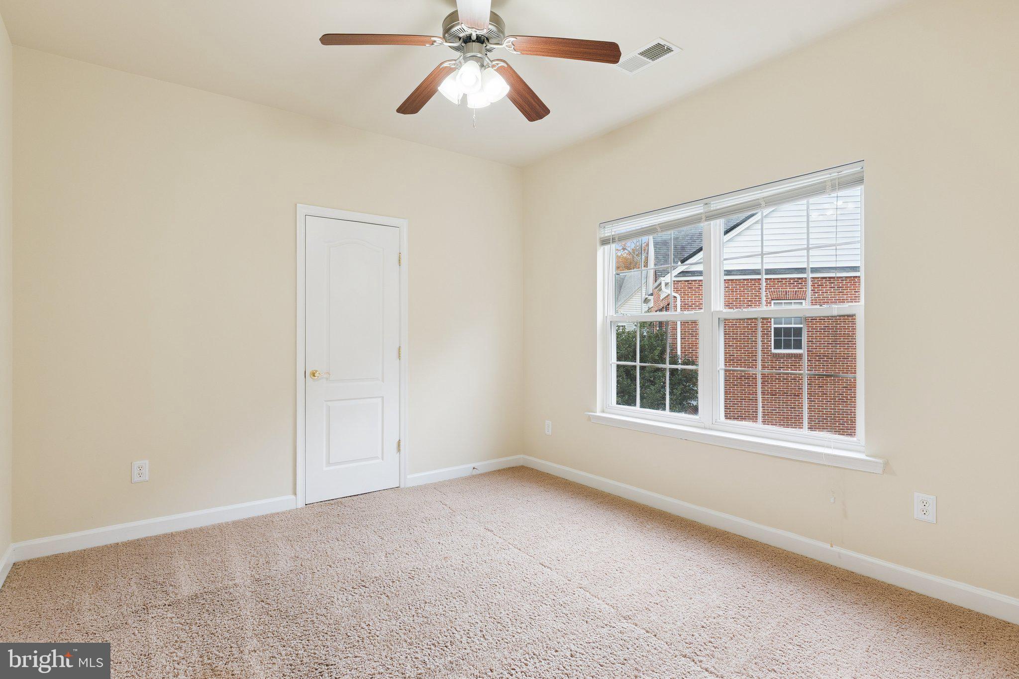 WINDSOR MILL - Residential