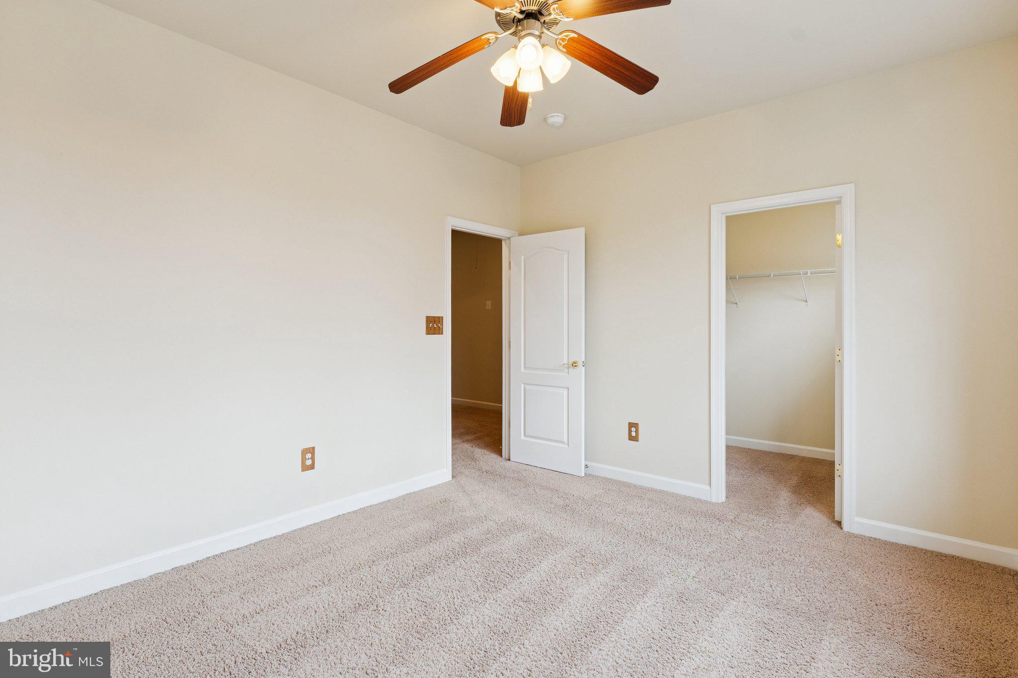 WINDSOR MILL - Residential