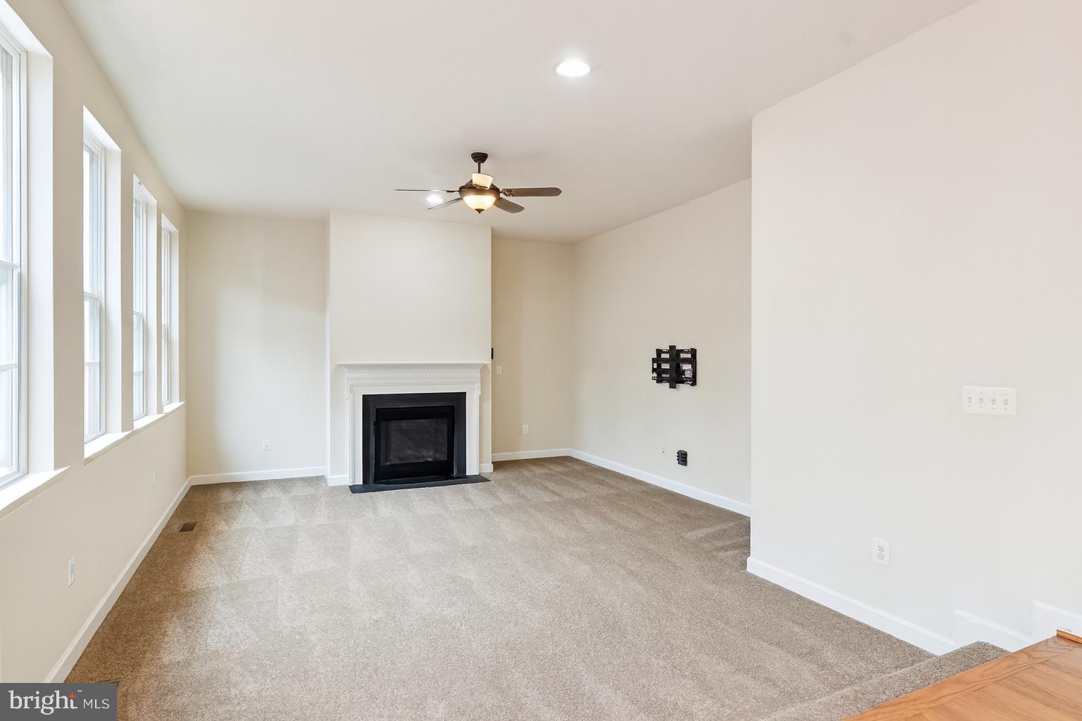 WINDSOR MILL - Residential