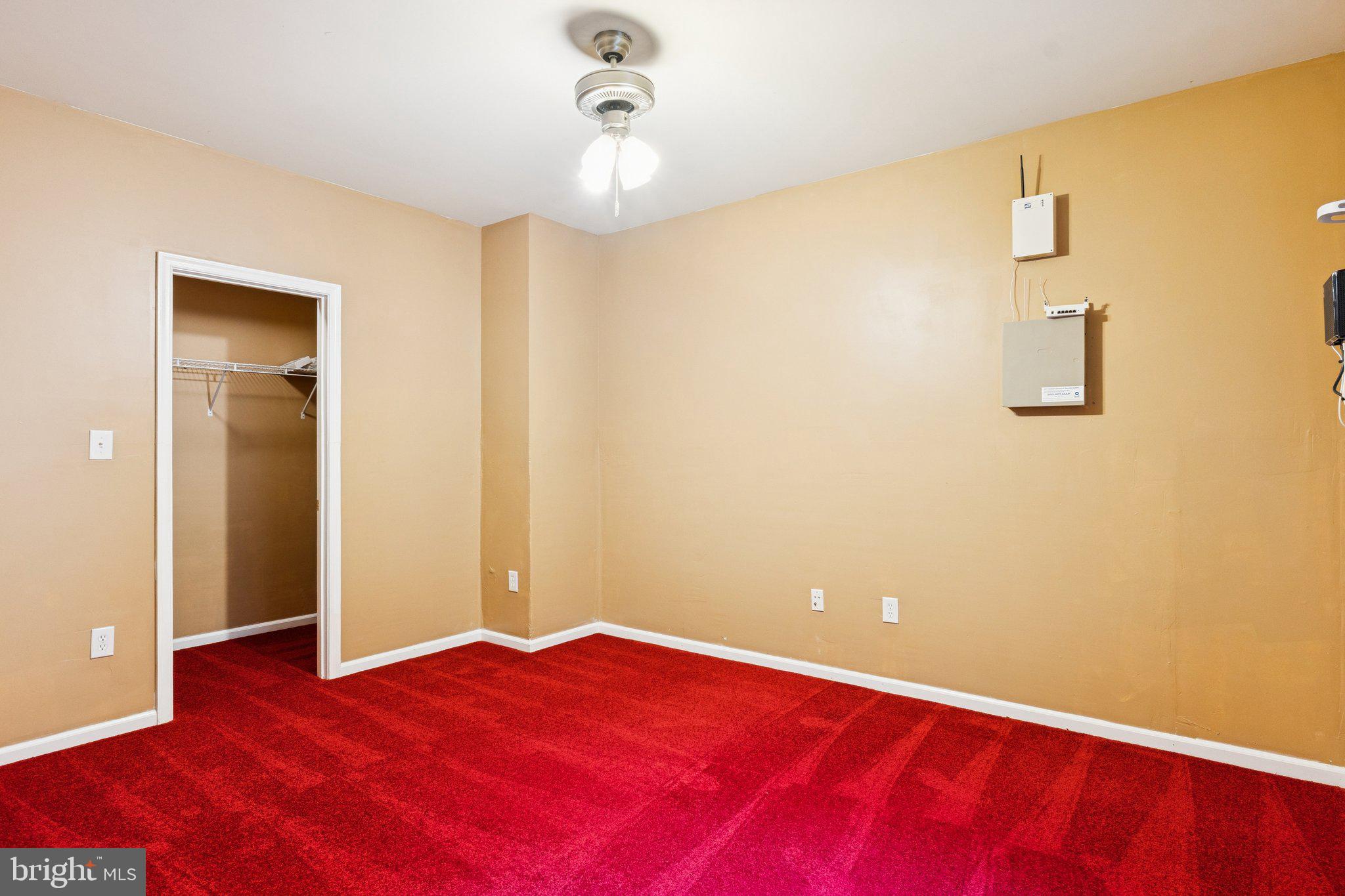 WINDSOR MILL - Residential