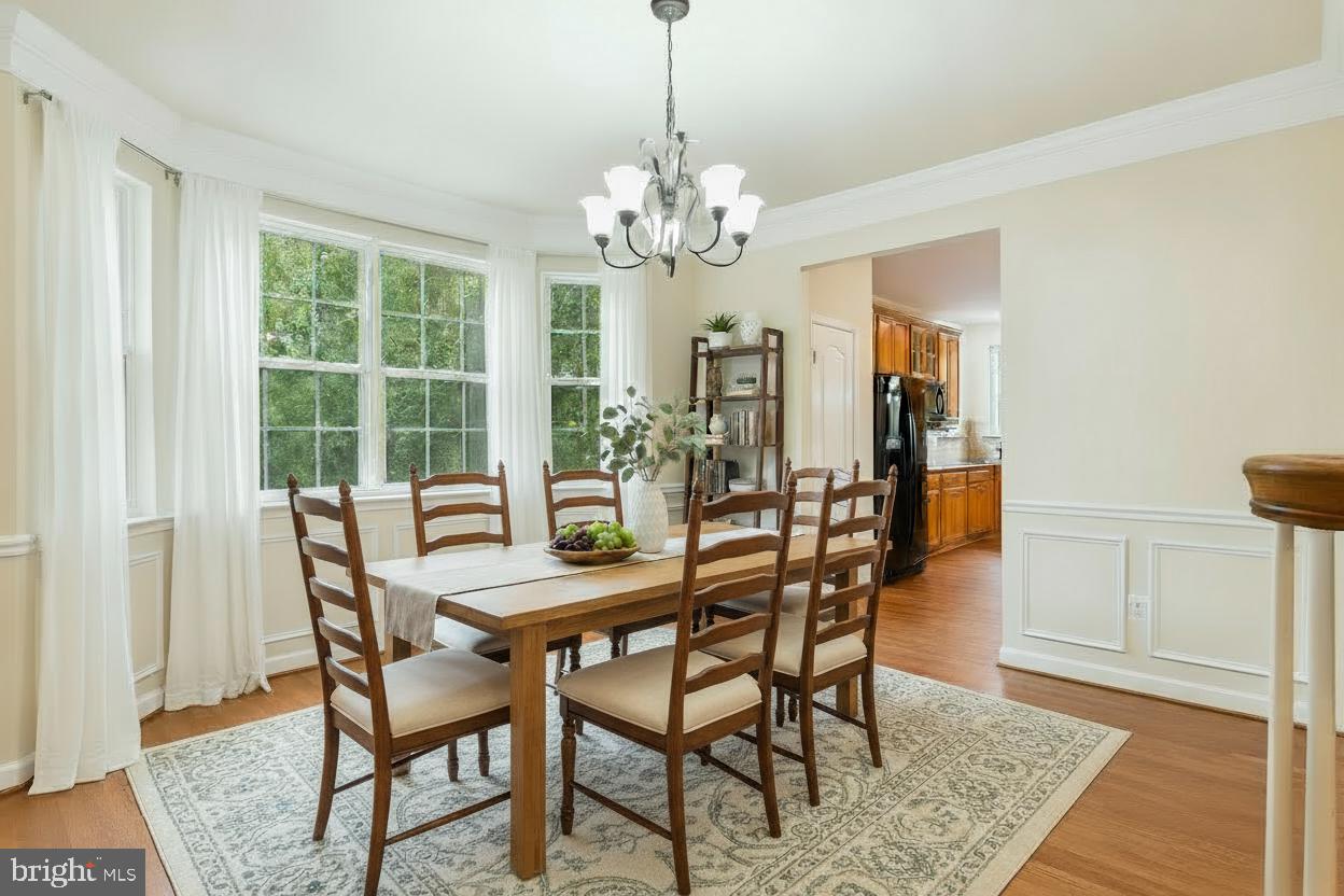 WINDSOR MILL - Residential