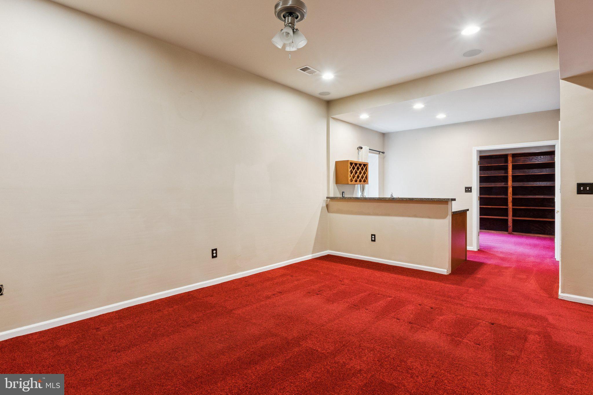 WINDSOR MILL - Residential