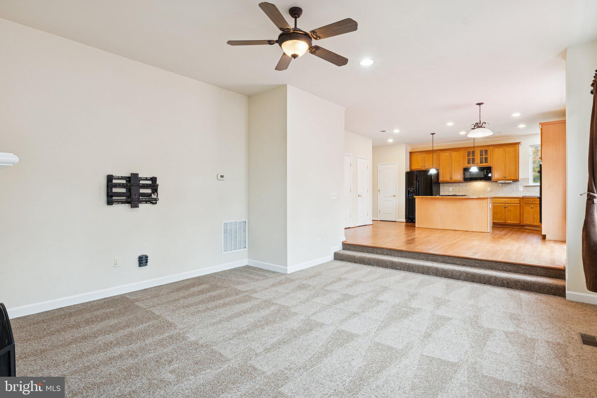 WINDSOR MILL - Residential