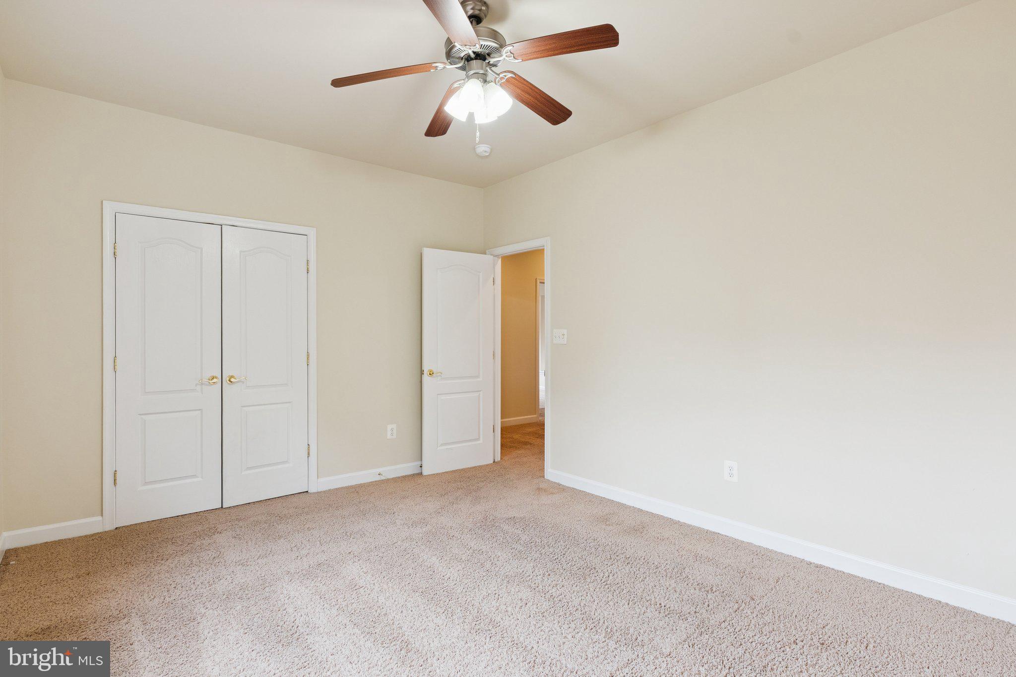 WINDSOR MILL - Residential