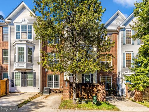 Townhouse For Sale - 114 Whiskey Creek Circle<br/> FREDERICK, MD 21702