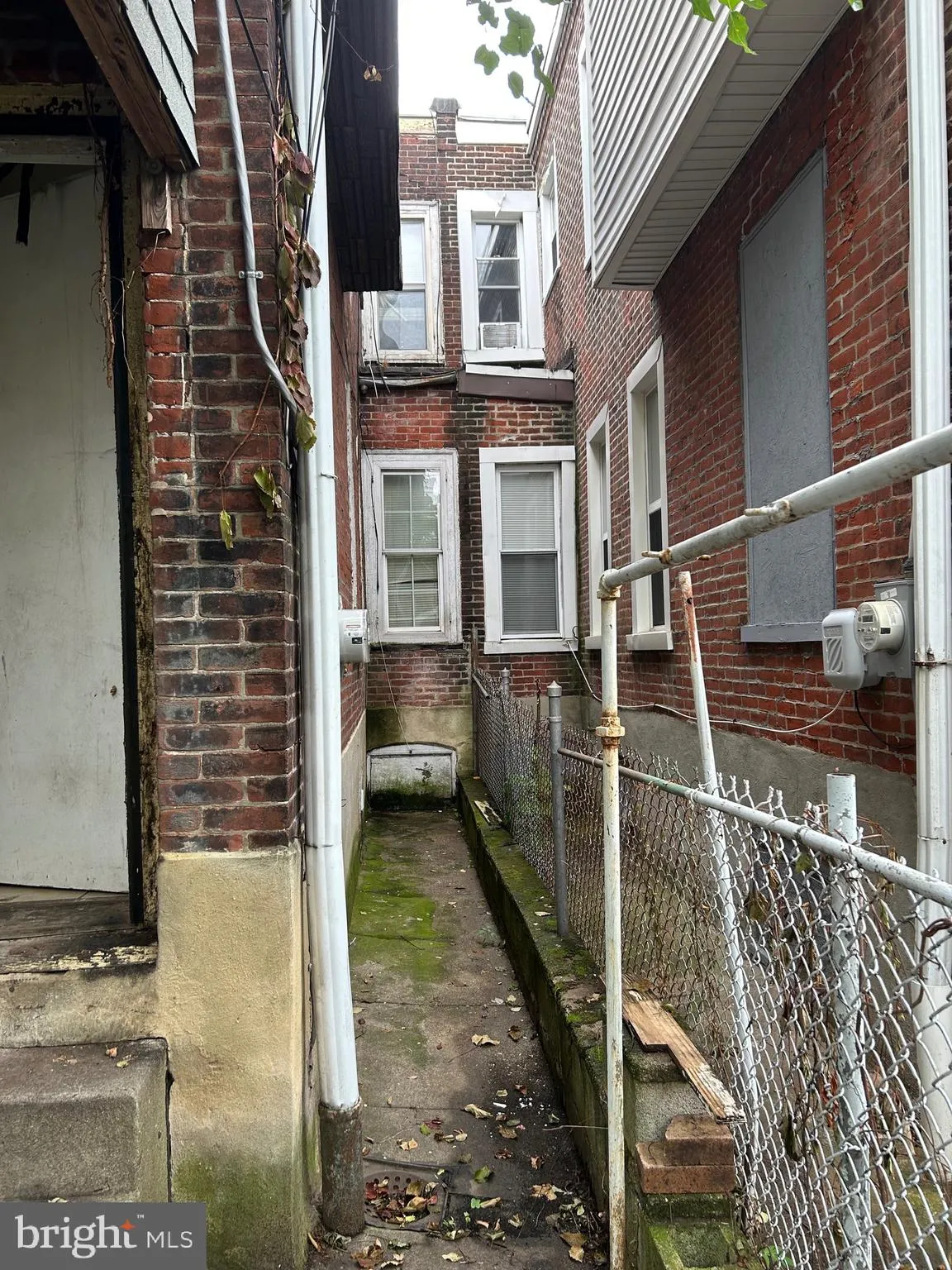 Philadelphia, Pennsylvania 19140, United States, 4 Bedrooms Bedrooms, ,1 BathroomBathrooms,Residential,Active,213080