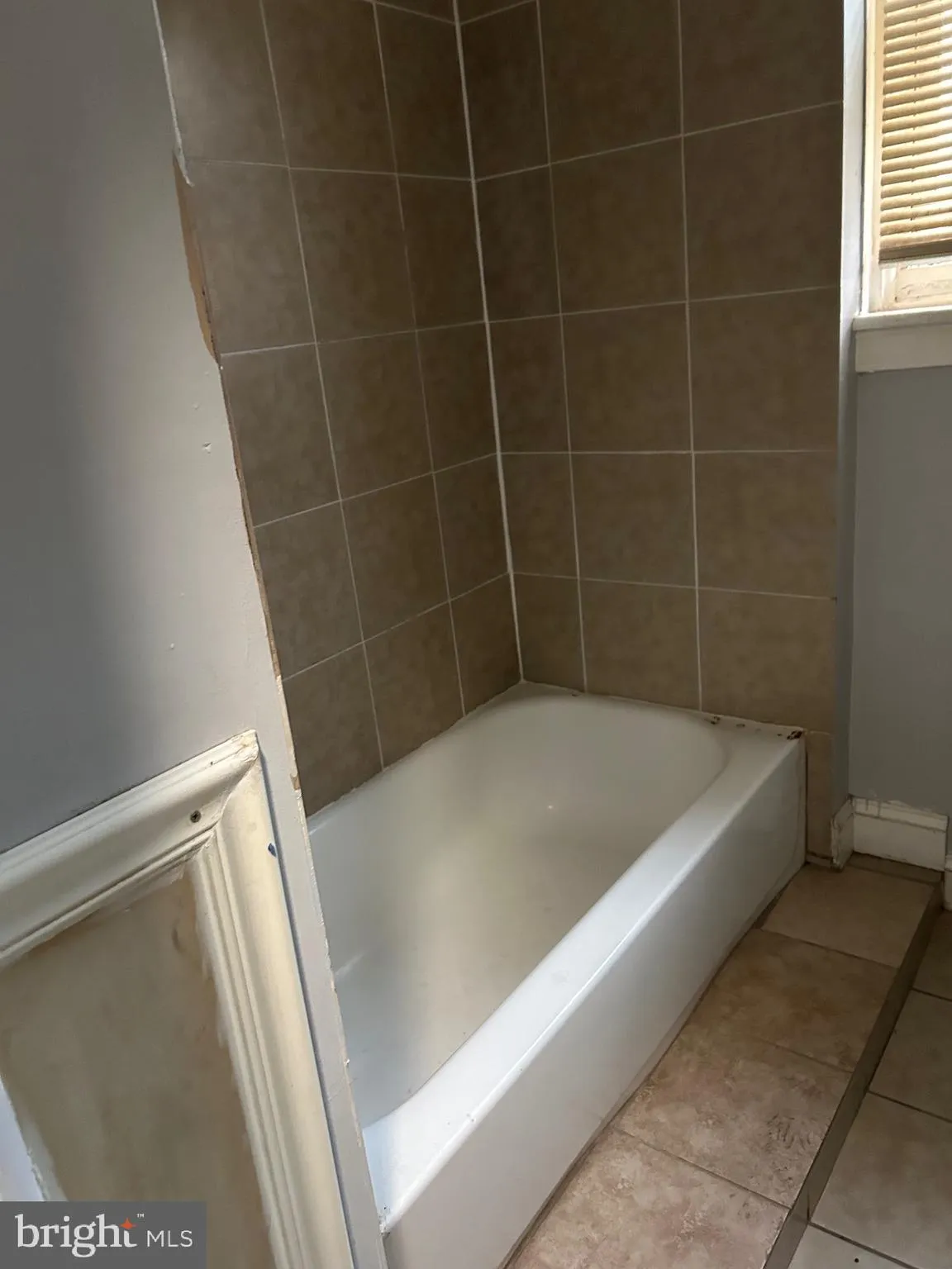 Philadelphia, Pennsylvania 19140, United States, 4 Bedrooms Bedrooms, ,1 BathroomBathrooms,Residential,Active,213080