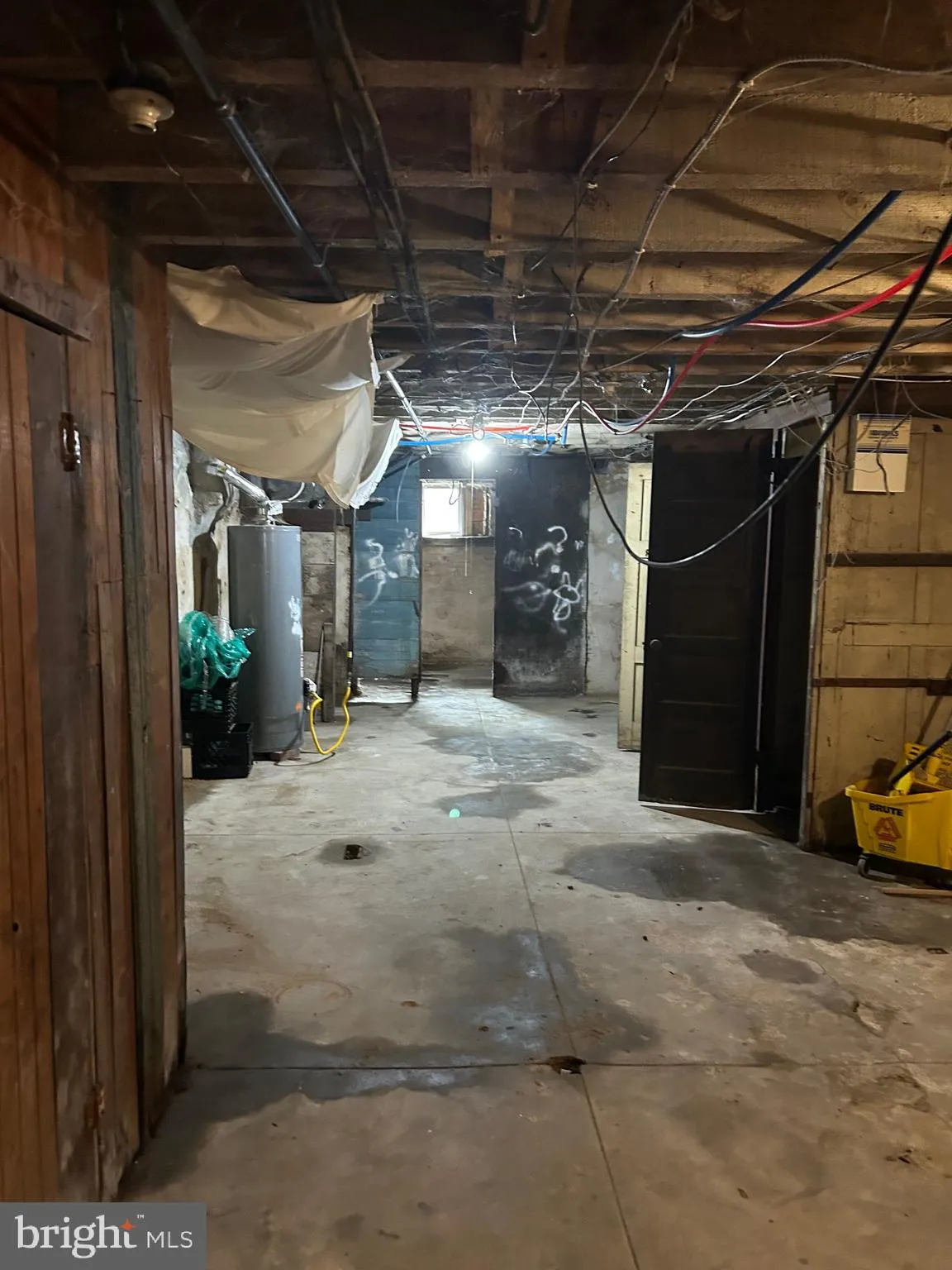 Philadelphia, Pennsylvania 19140, United States, 4 Bedrooms Bedrooms, ,1 BathroomBathrooms,Residential,Active,213080