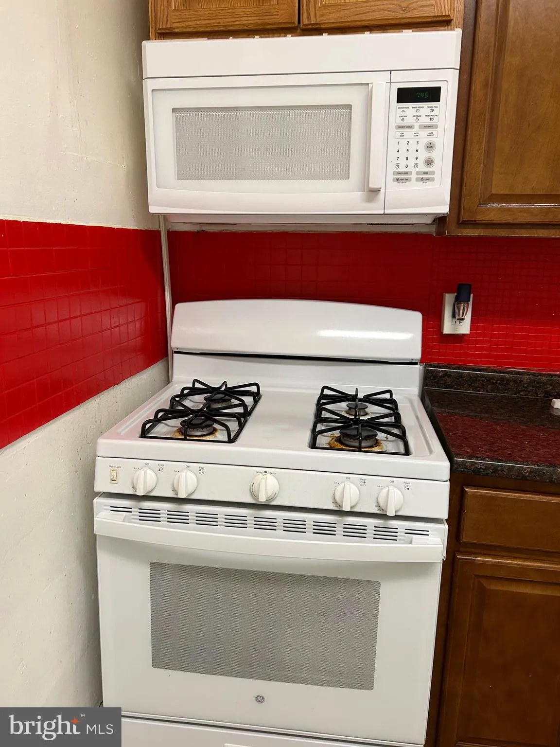 Philadelphia, Pennsylvania 19140, United States, 4 Bedrooms Bedrooms, ,1 BathroomBathrooms,Residential,Active,213080