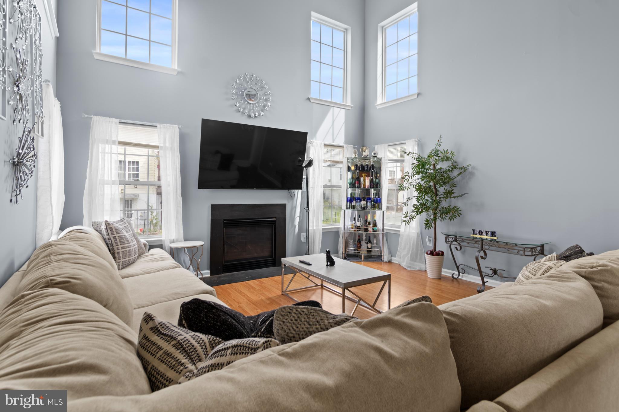 4320 CASTLETOWER COURT