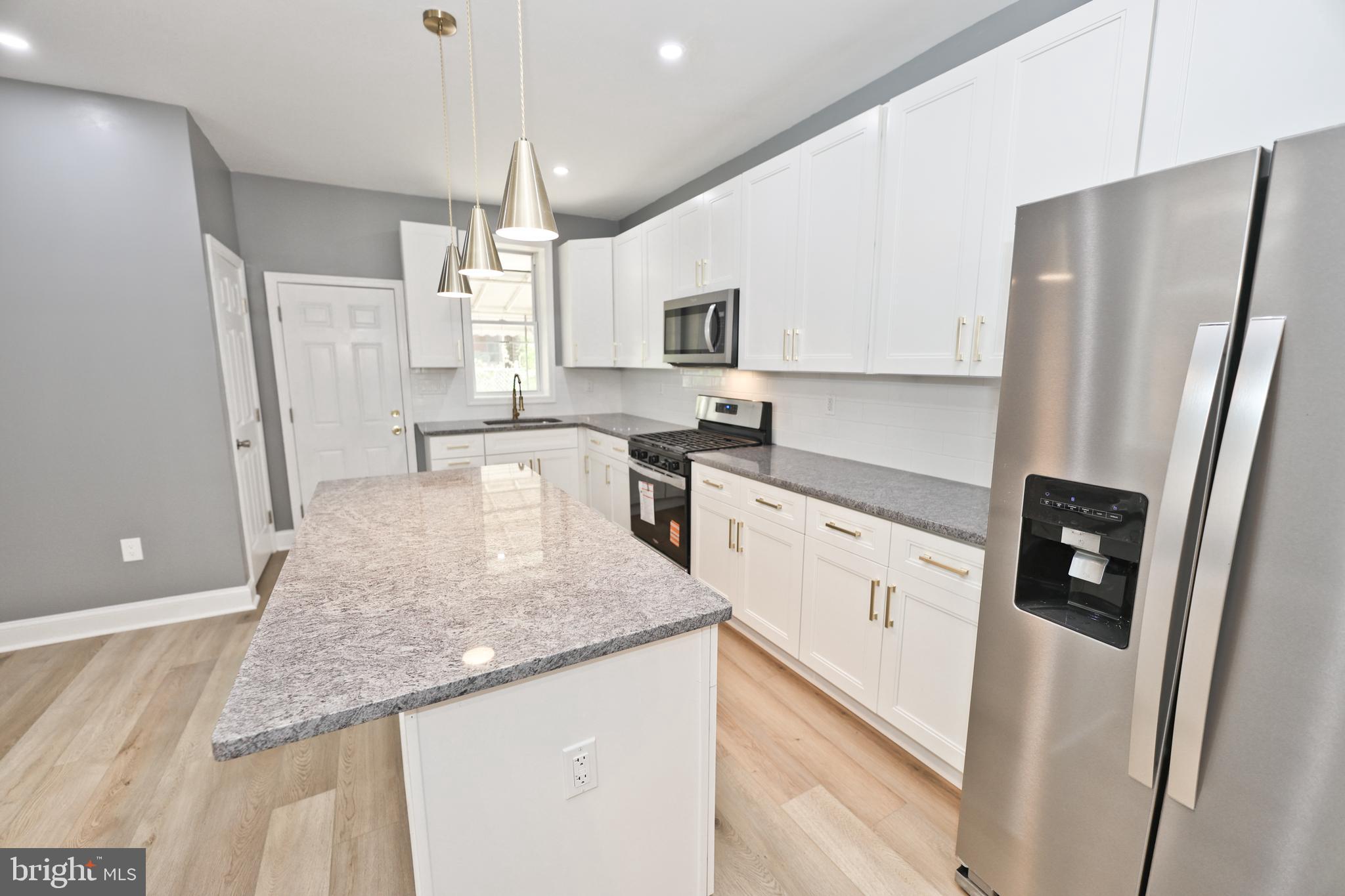 UNIVERSITY CITY - Residential