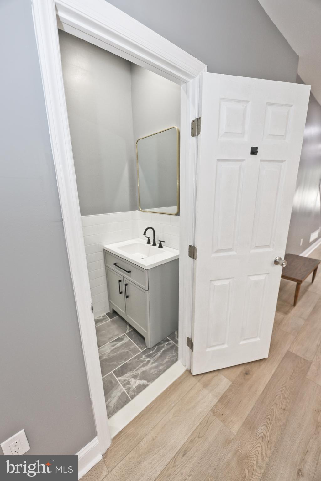 UNIVERSITY CITY - Residential