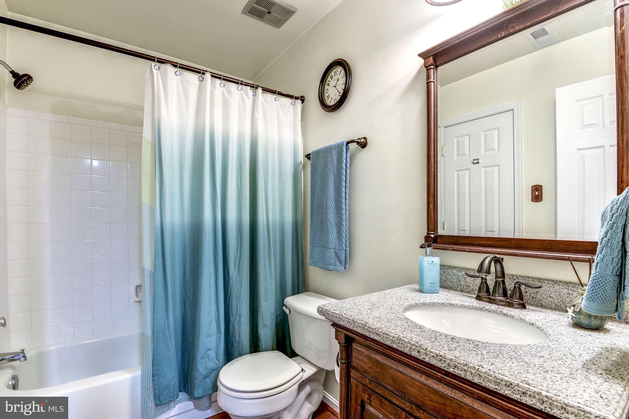 STONINGTON CONDOMINIUMS - Residential