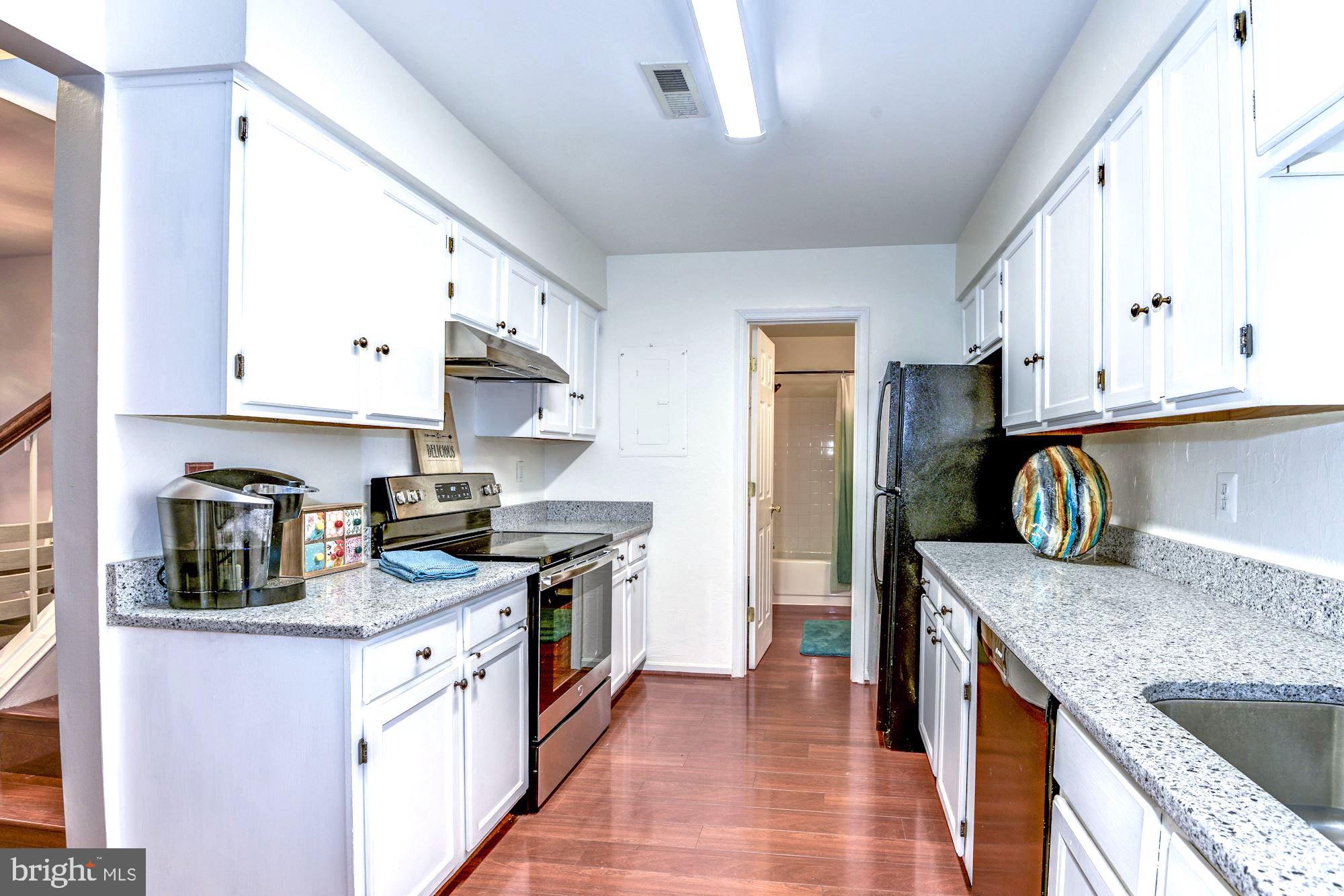 STONINGTON CONDOMINIUMS - Residential