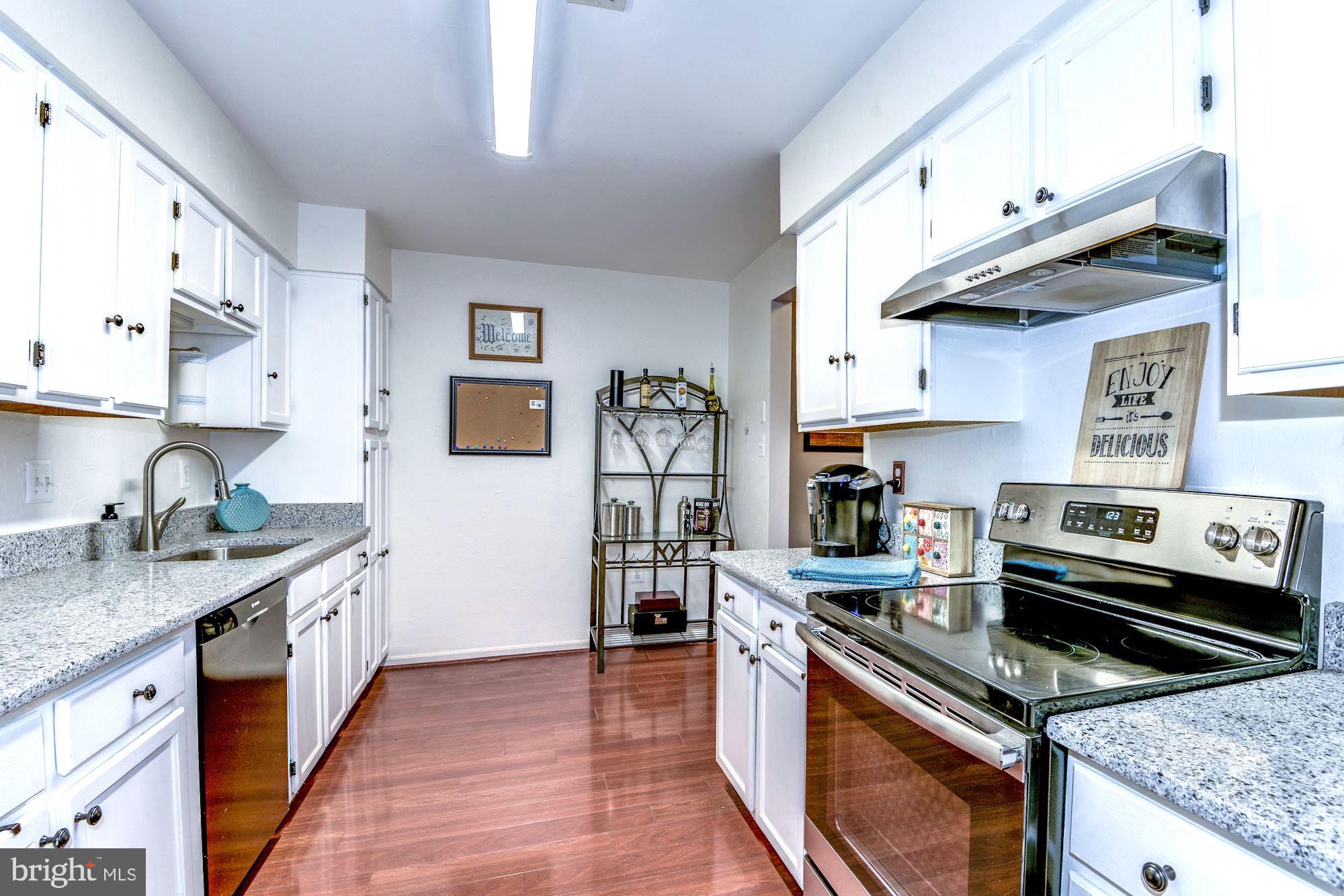 STONINGTON CONDOMINIUMS - Residential