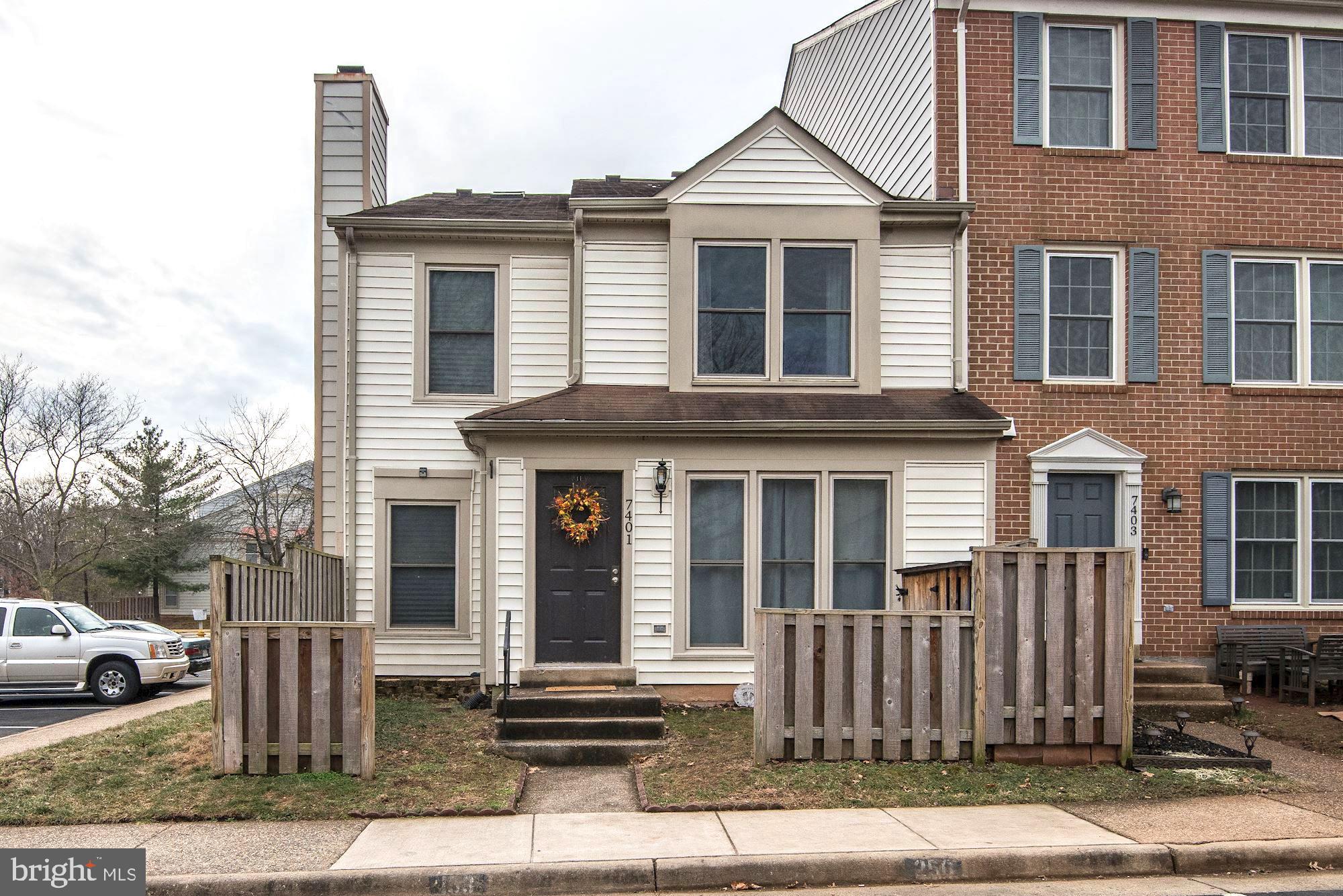 STONINGTON CONDOMINIUMS - Residential