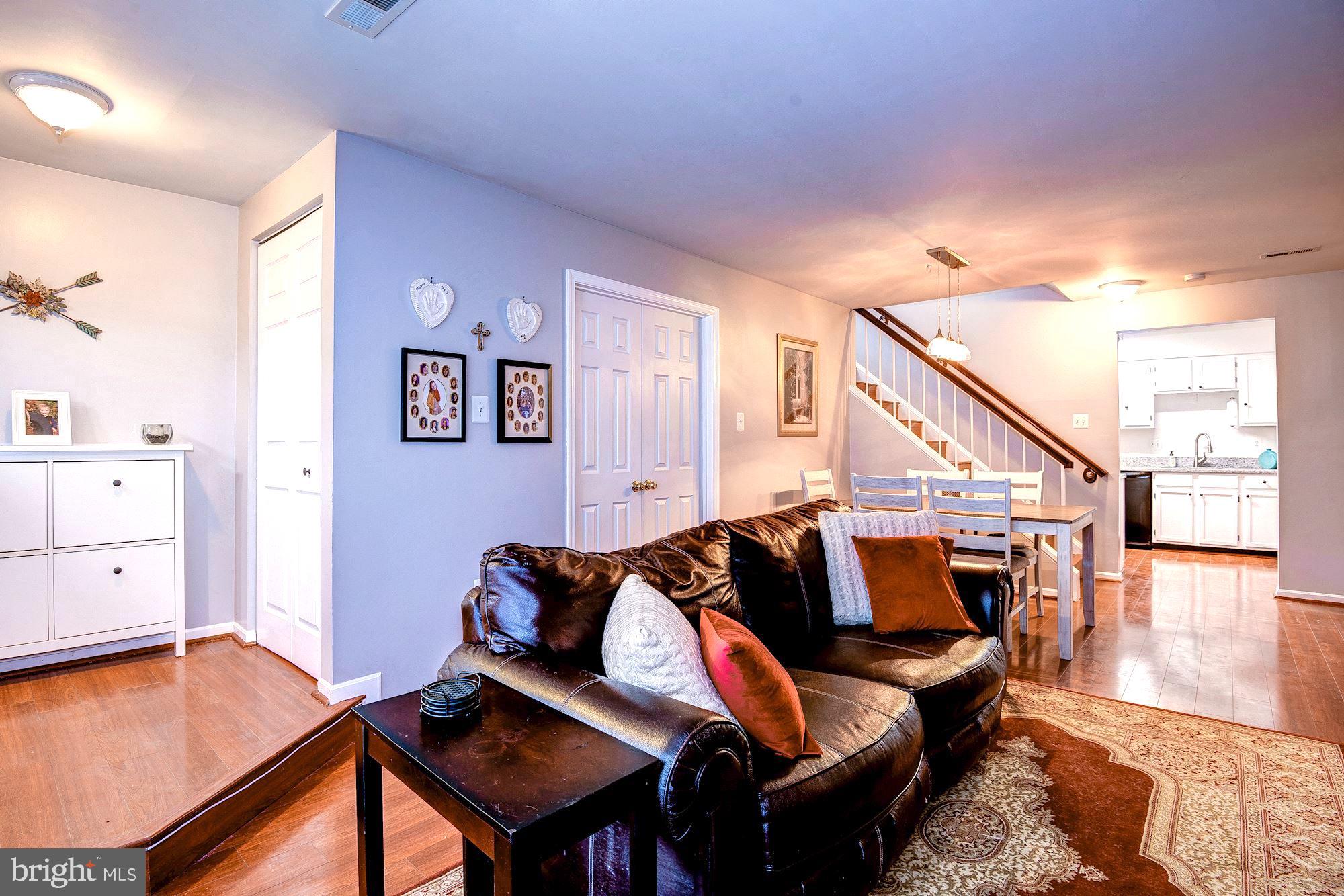 STONINGTON CONDOMINIUMS - Residential