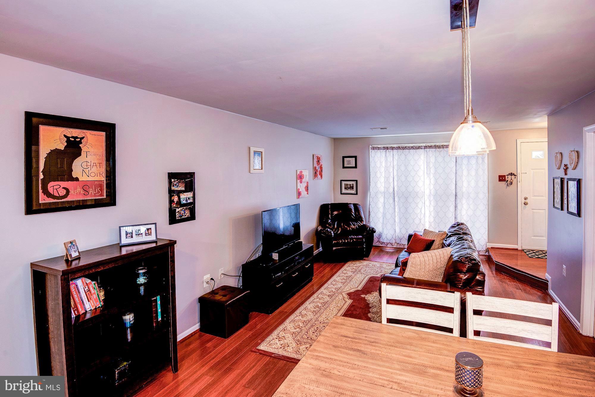 STONINGTON CONDOMINIUMS - Residential