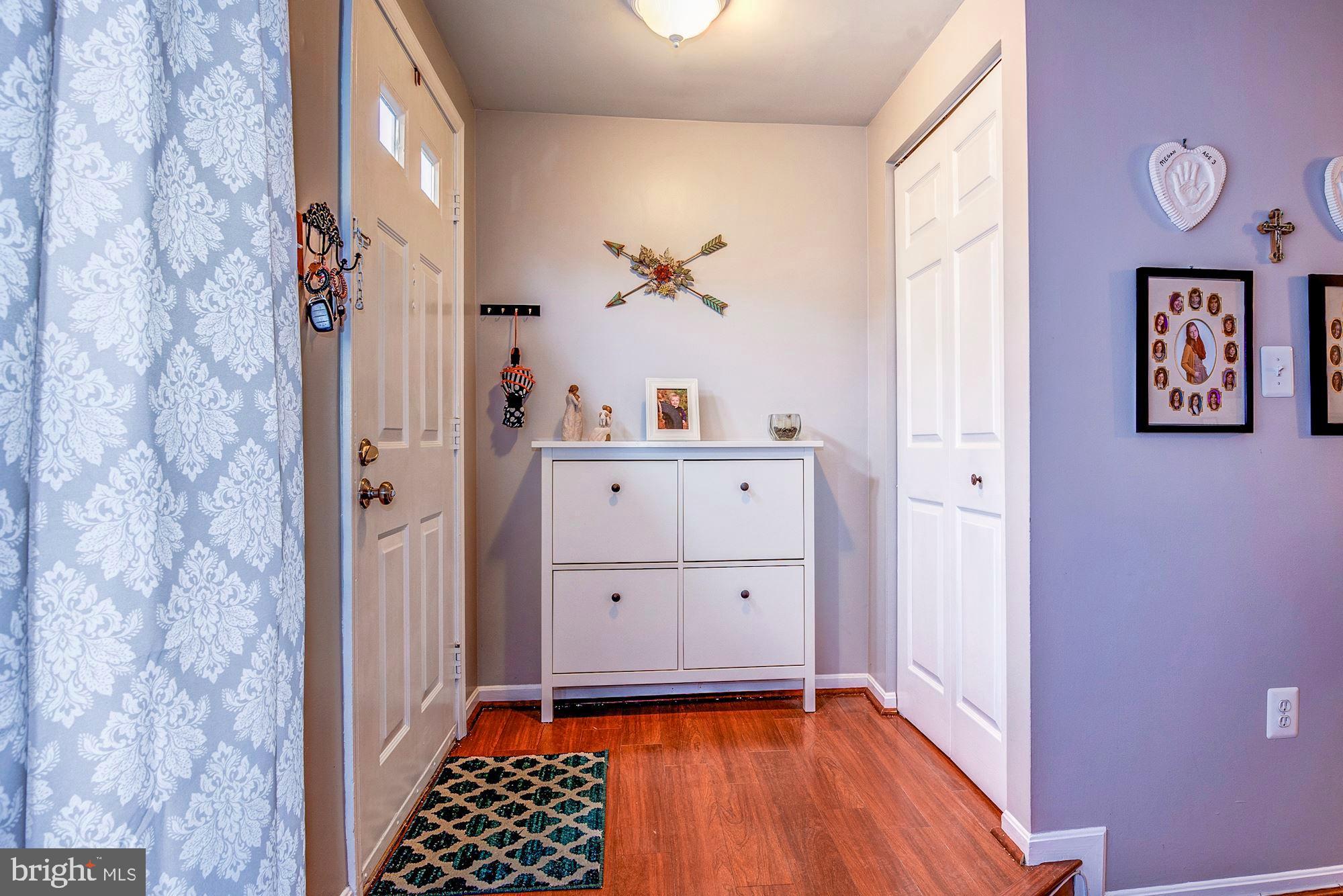 STONINGTON CONDOMINIUMS - Residential