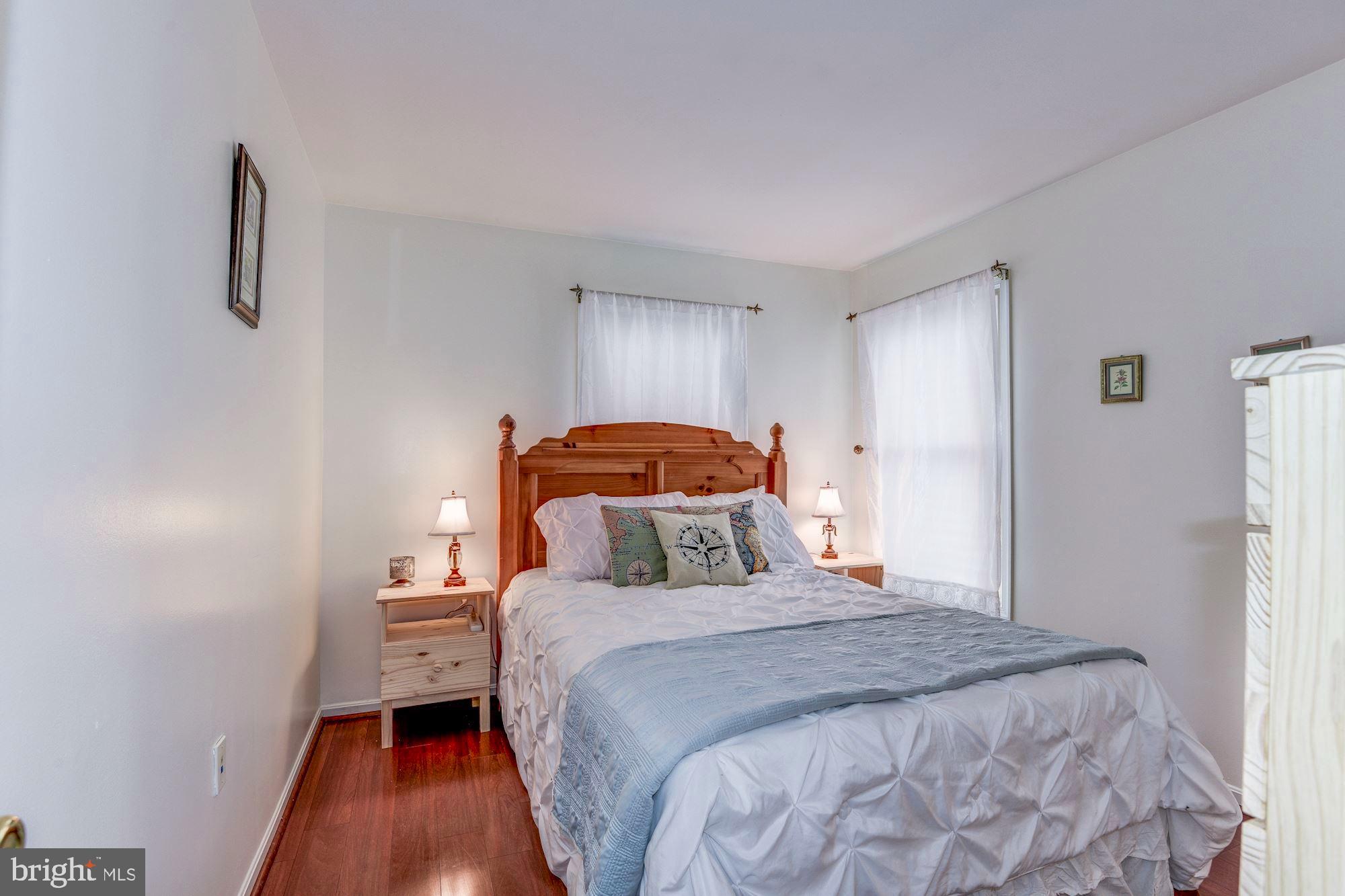 STONINGTON CONDOMINIUMS - Residential